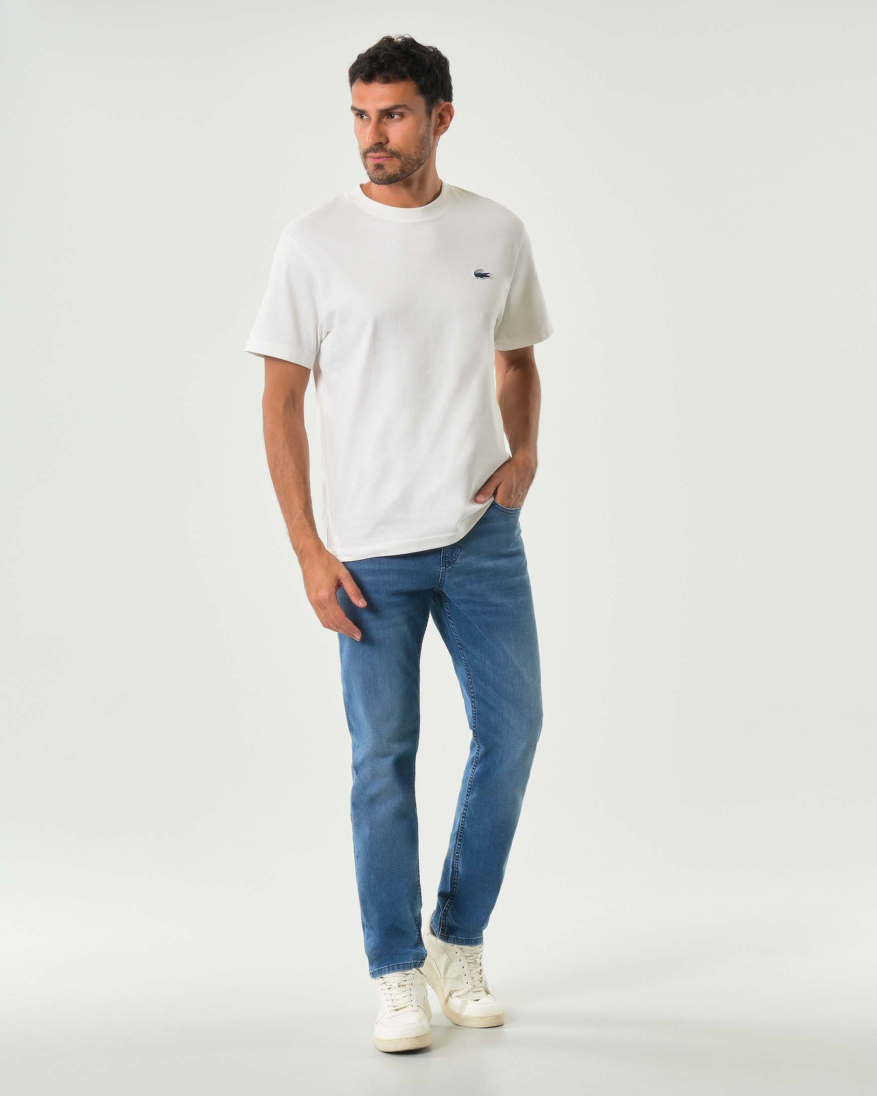 Jeans Delaware slim-fit in cotone stretch lavaggio chiaro stone washed con leggere baffature