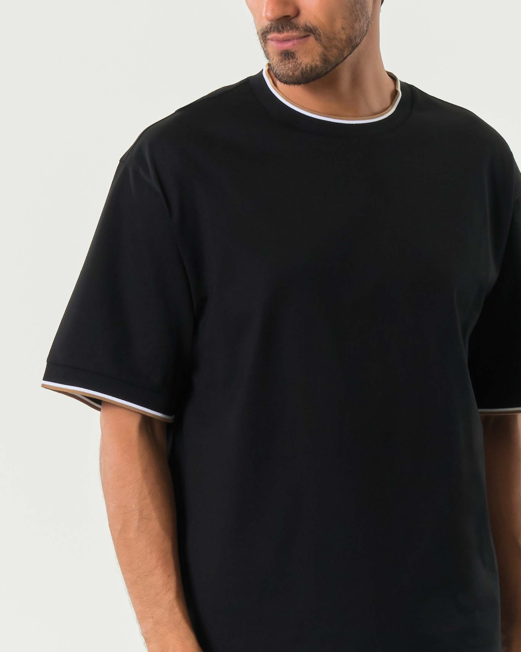 T-shirt mezza manica relaxed-fit Boss nera con bordino in contrasto image