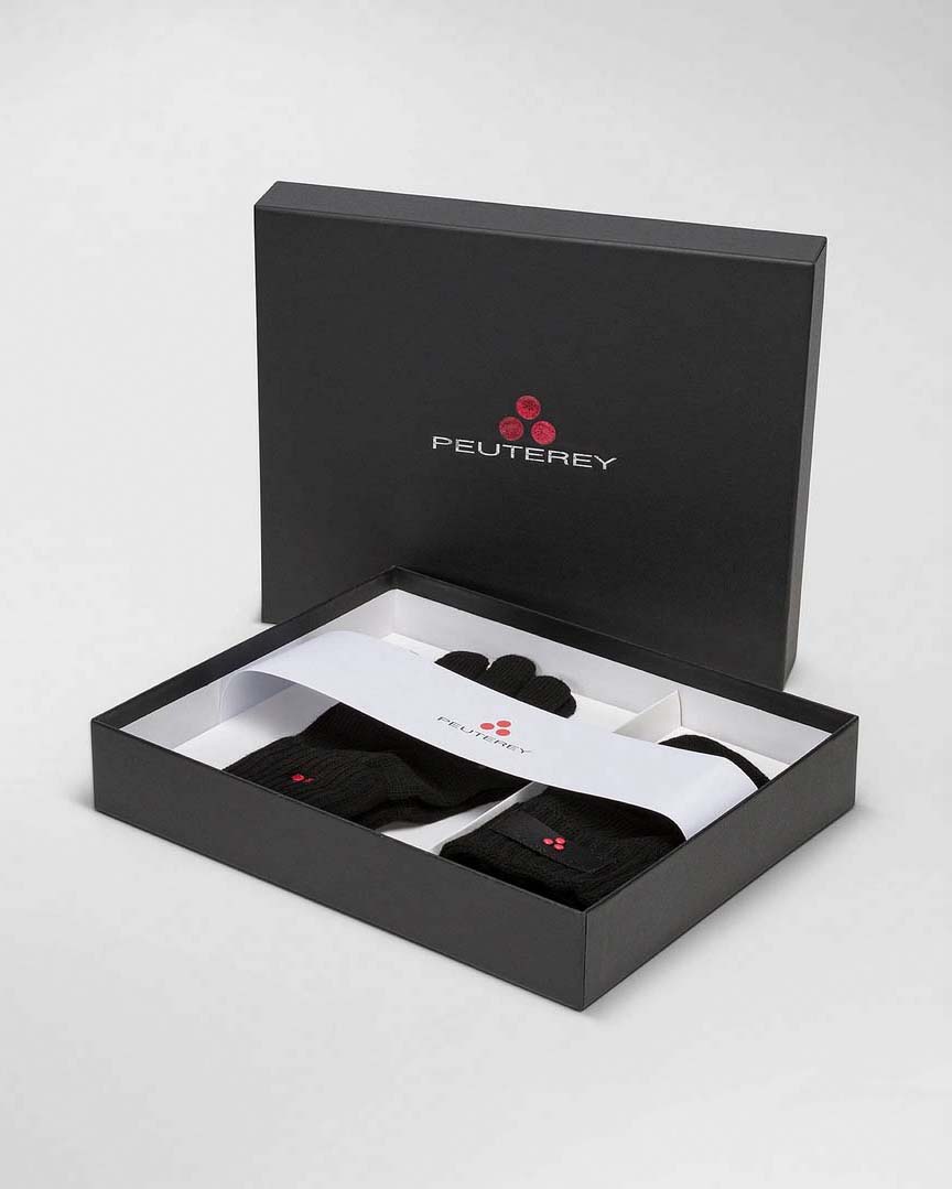 Set Peuterey idea regalo composto da berretto e guanti neri coordinati
