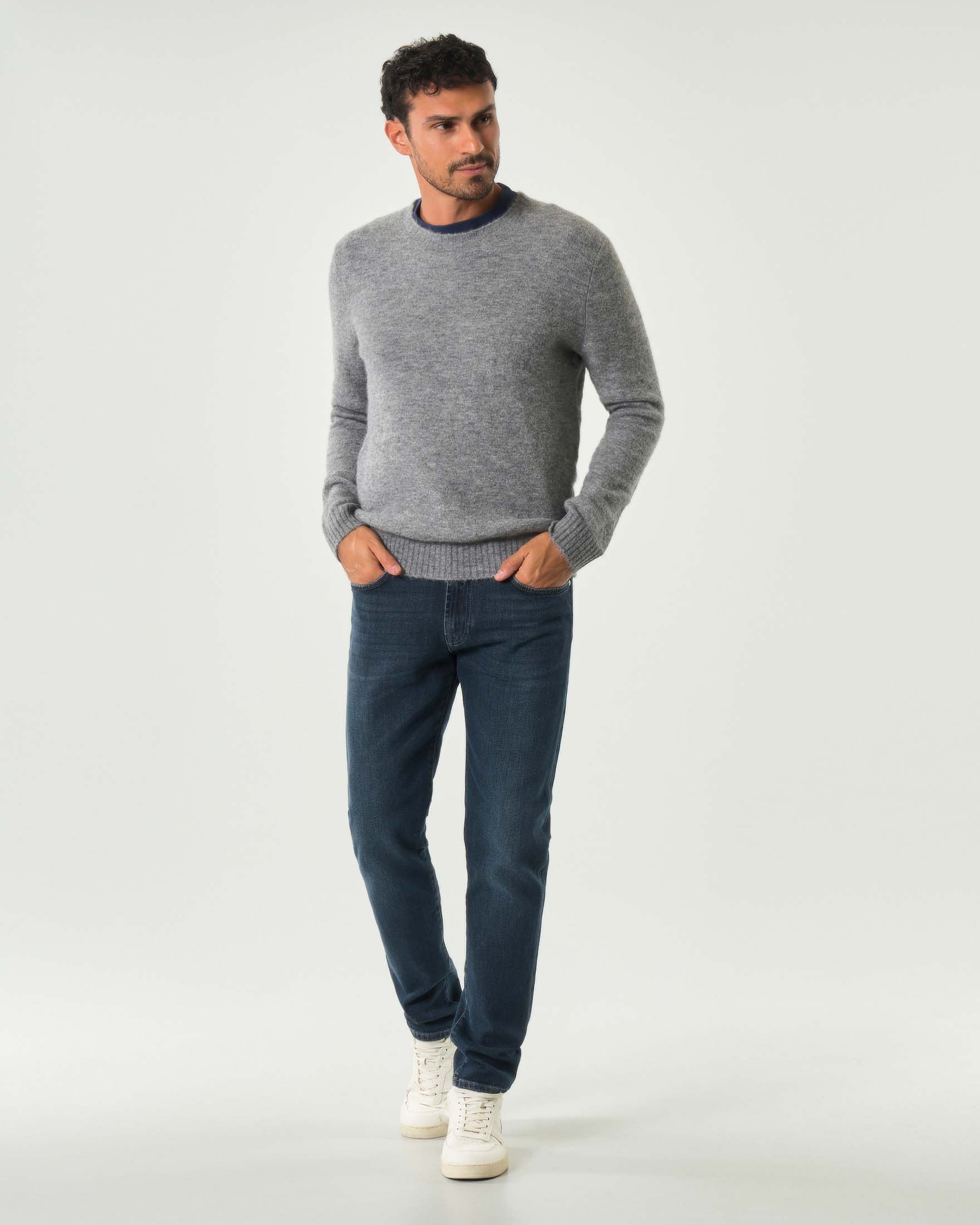 Jeans 517 Roy Roger's slim-fit in cotone stretch lavaggio Foxrun blublack con leggere baffature