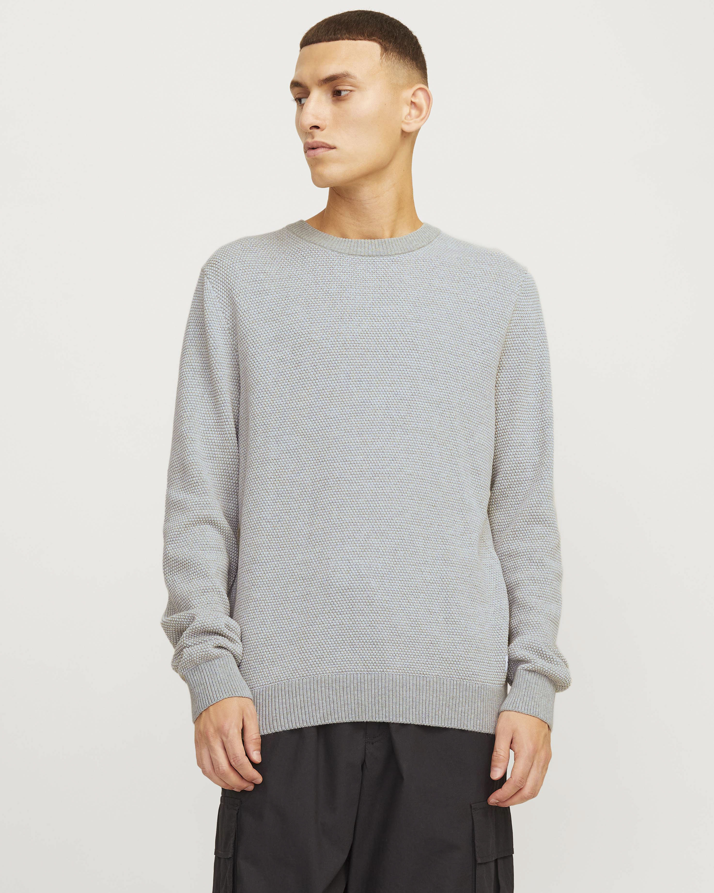 Maglia girocollo grigio chiaro in puro cotone punto mimosa regular-fit con etichetta logo sul fianco