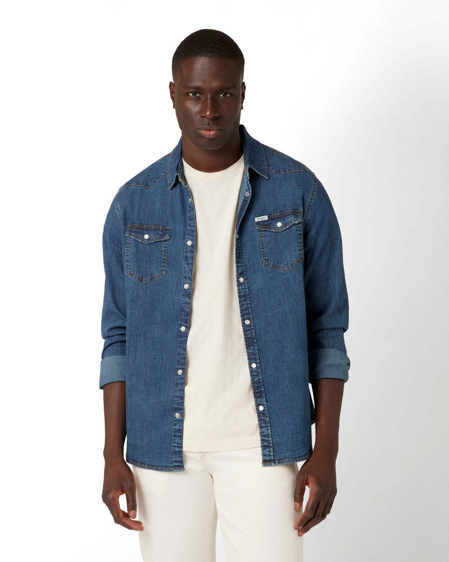 Camicia western Guess in denim di cotone elasticizzato con tasche frontali image