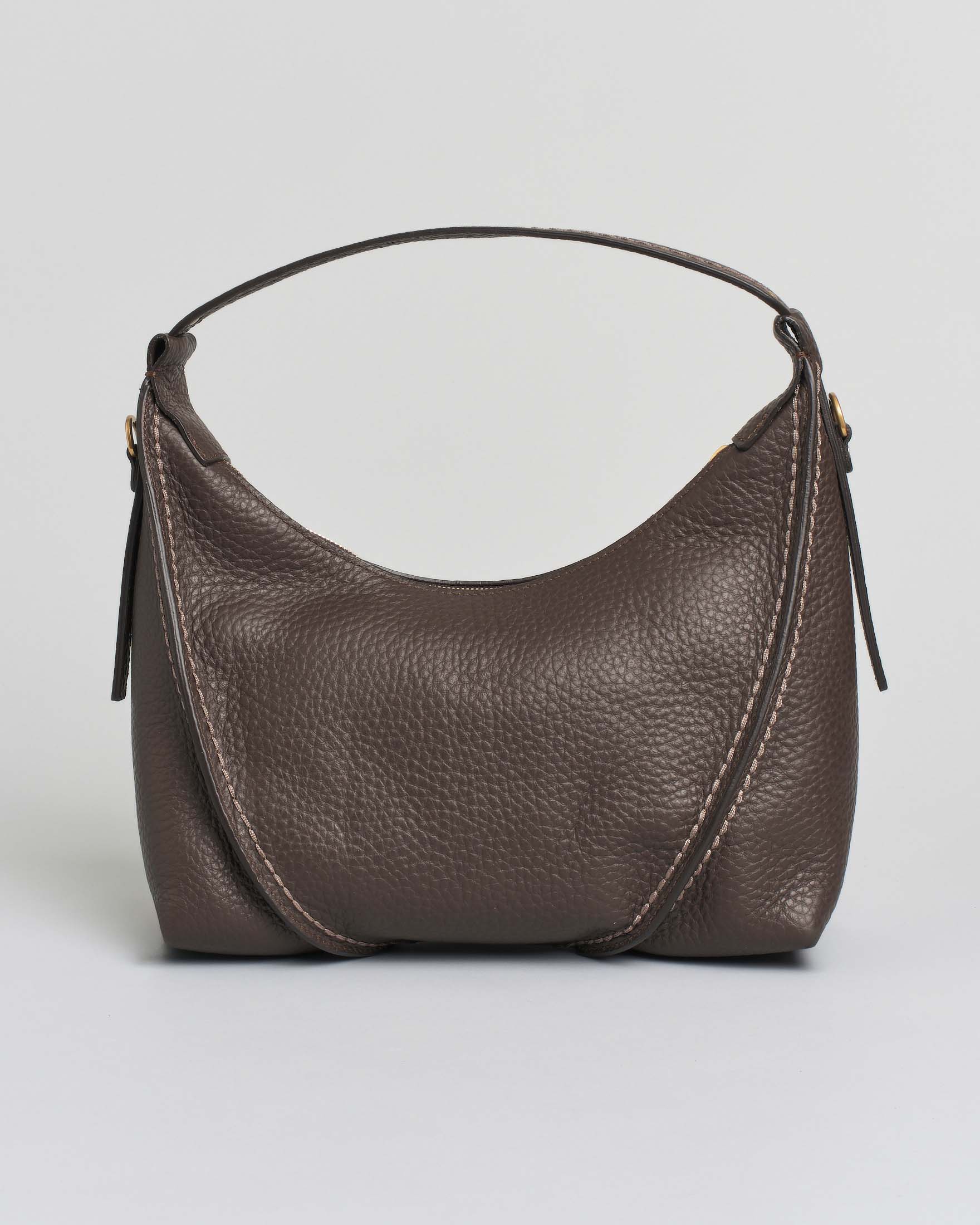 Hobo bag color testa di moro Visonà misura piccola in pelle martellata con impunture e cuciture a rilievo