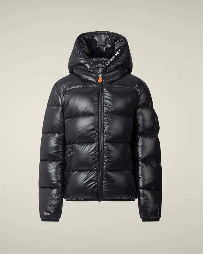 Piumino Save the duck nero modello Artie in tessuto lucido con cappuccio