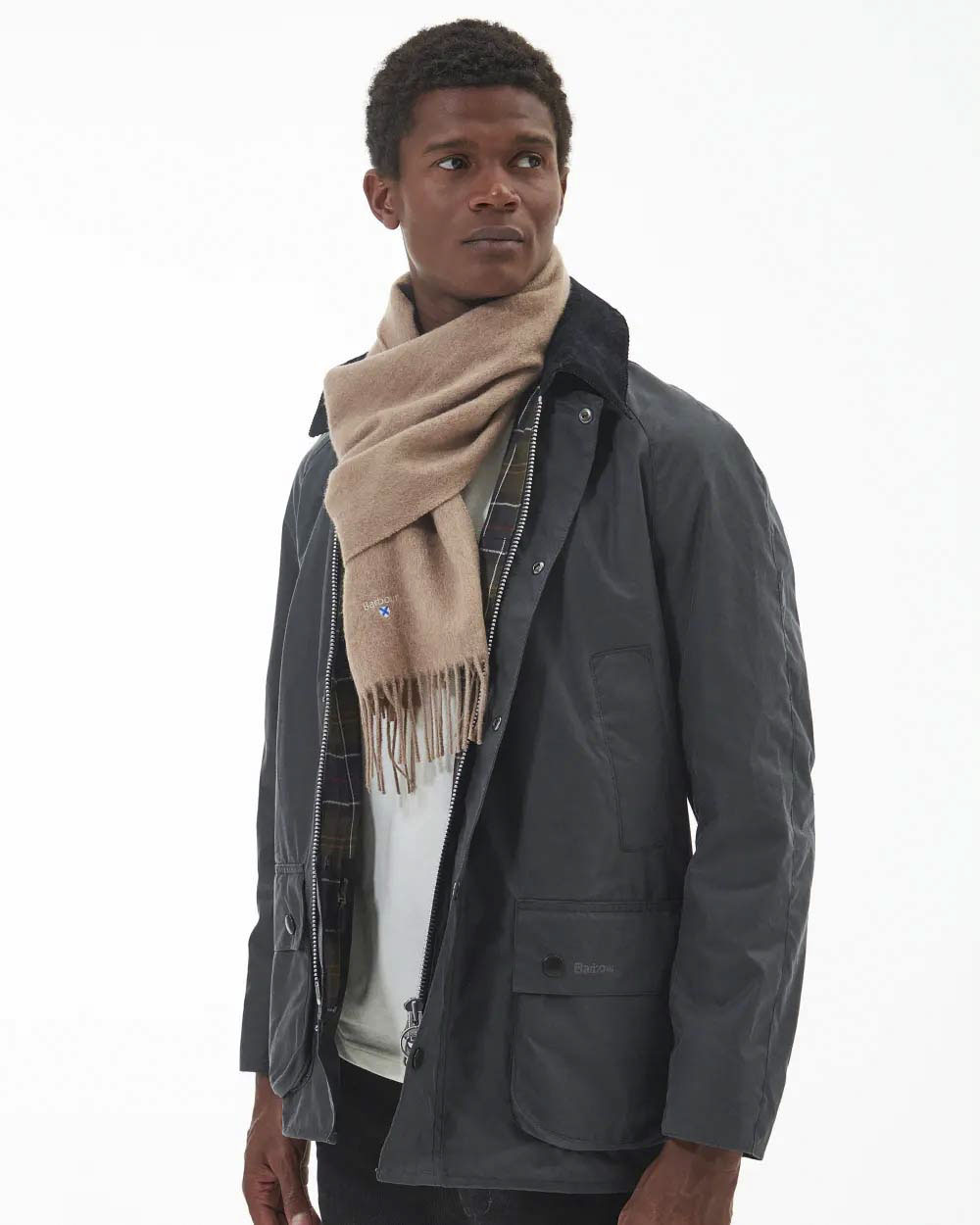 Sciarpa Barbour cammello in pura lana con frange