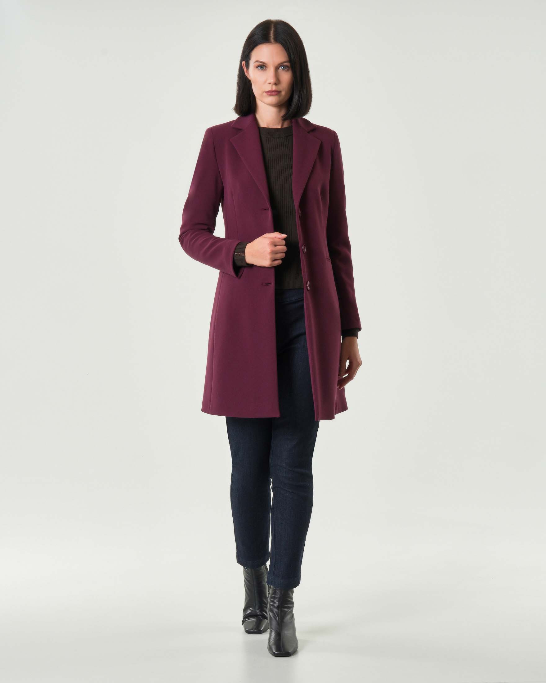 Cappottino bordeaux Hlo! dalla linea sfiancata in tessuto effetto crêpe