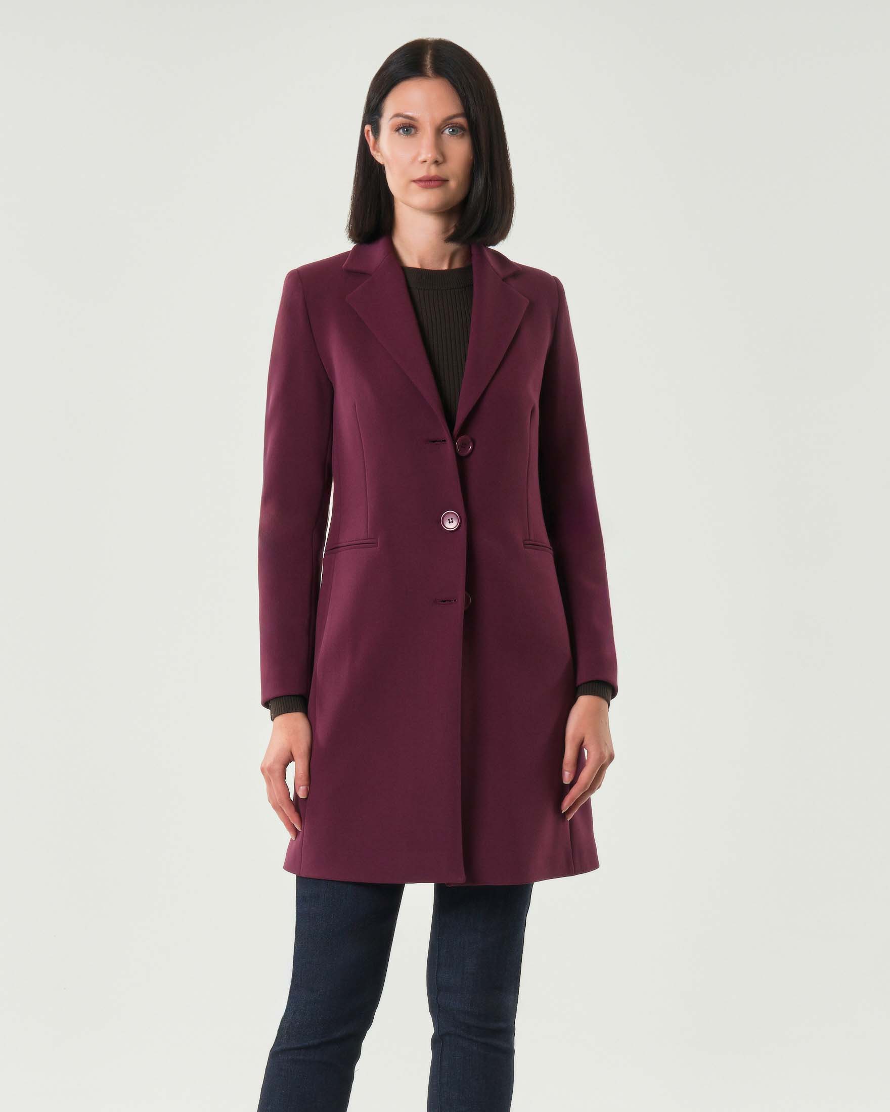Cappottino bordeaux Hlo! dalla linea sfiancata in tessuto effetto crêpe image