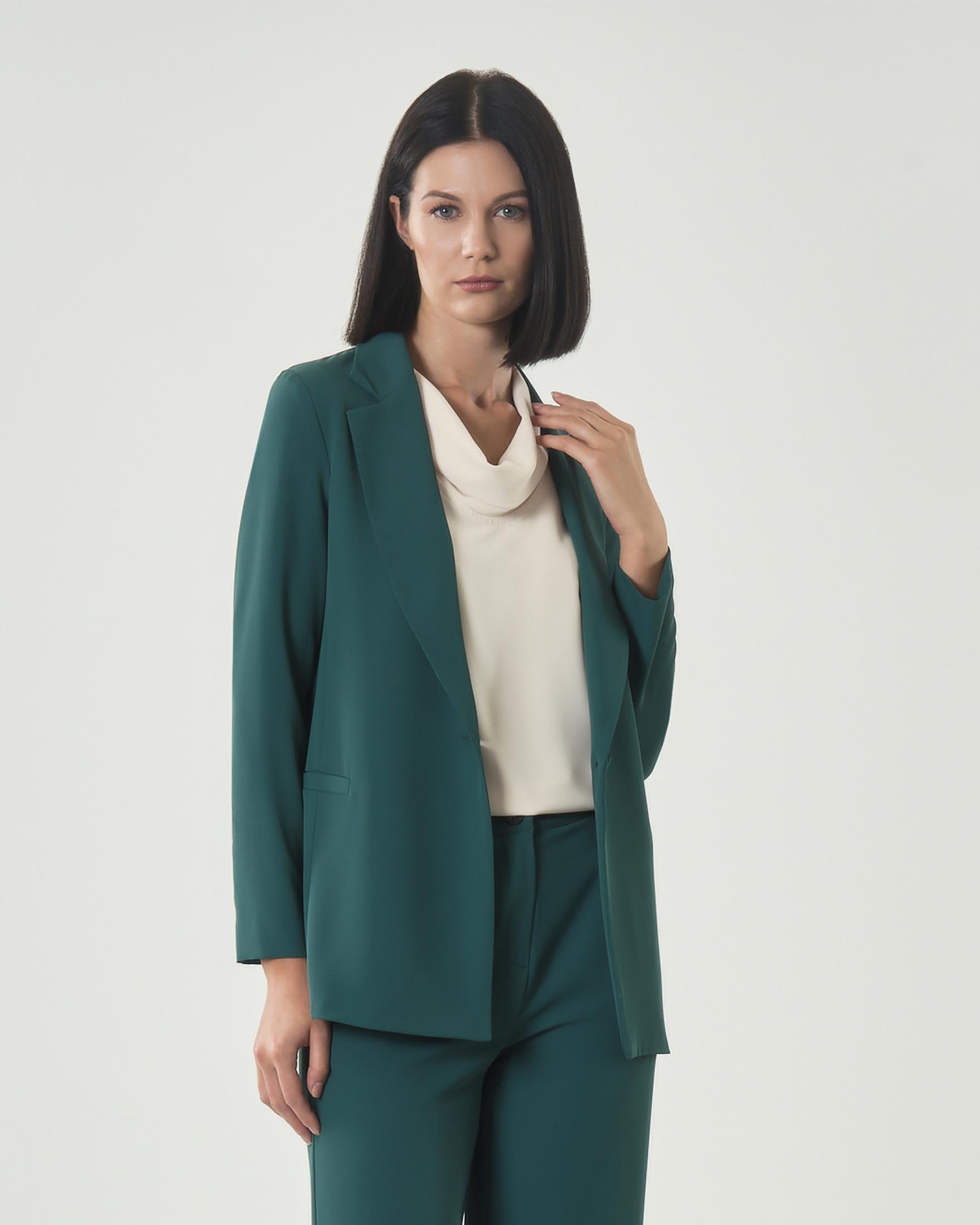 Blazer monopetto Hlo! verde smeraldo in crêpe con maniche a tre quarti
