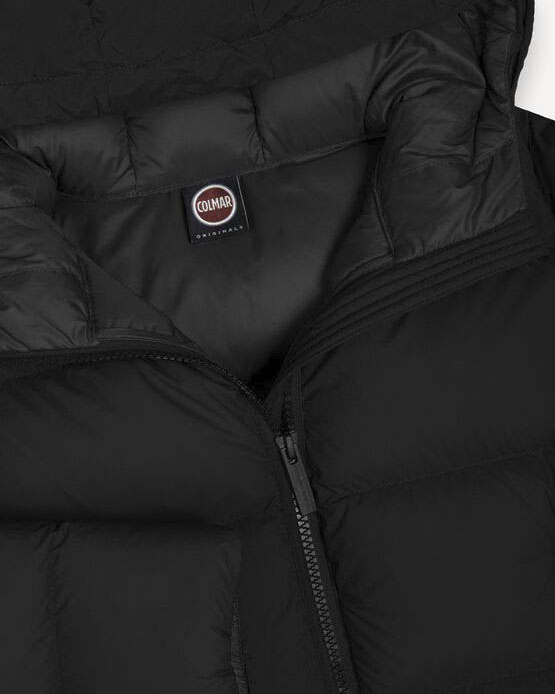 Piumino Colmar nero in nylon trapuntato in tessuto liscio con cappuccio fisso image