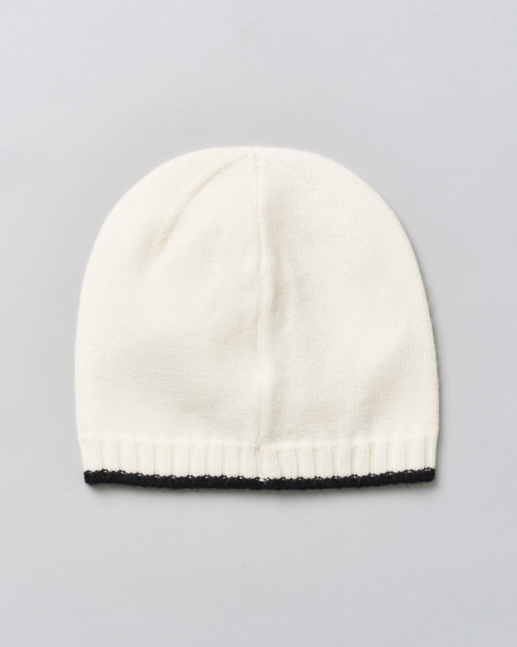 Berrettino Guess in misto viscosa avorio con orsetto logo image