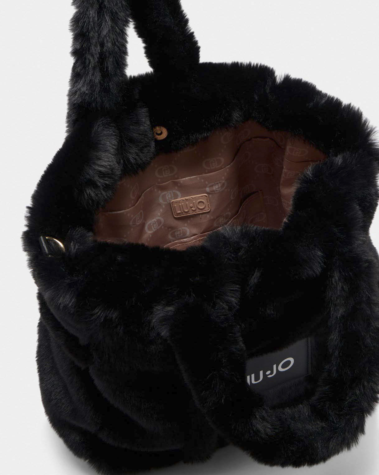 Borsa shopper Liu Jo Sport nera in pelliccia sintetica con logo applicato e tracolla rimovibile image