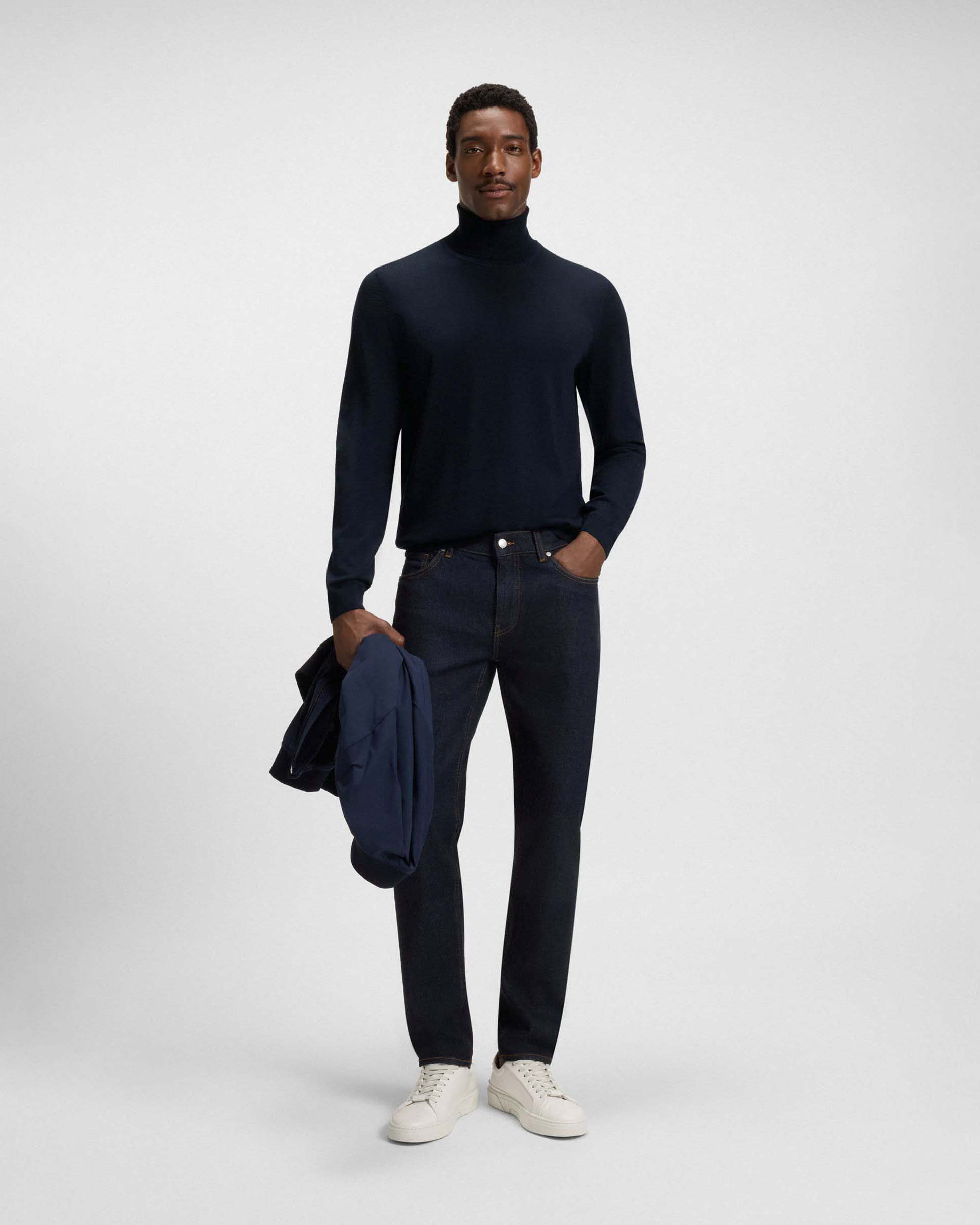 Dolcevita Boss blu in pura lana merino