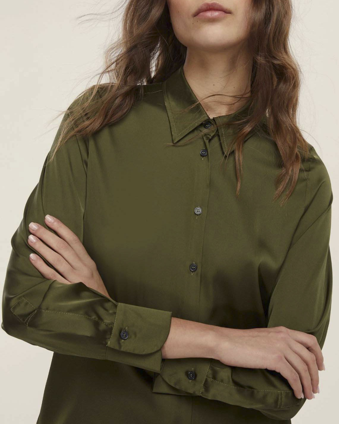 Camicia verde Emme Marella in raso stretch con colletto classico