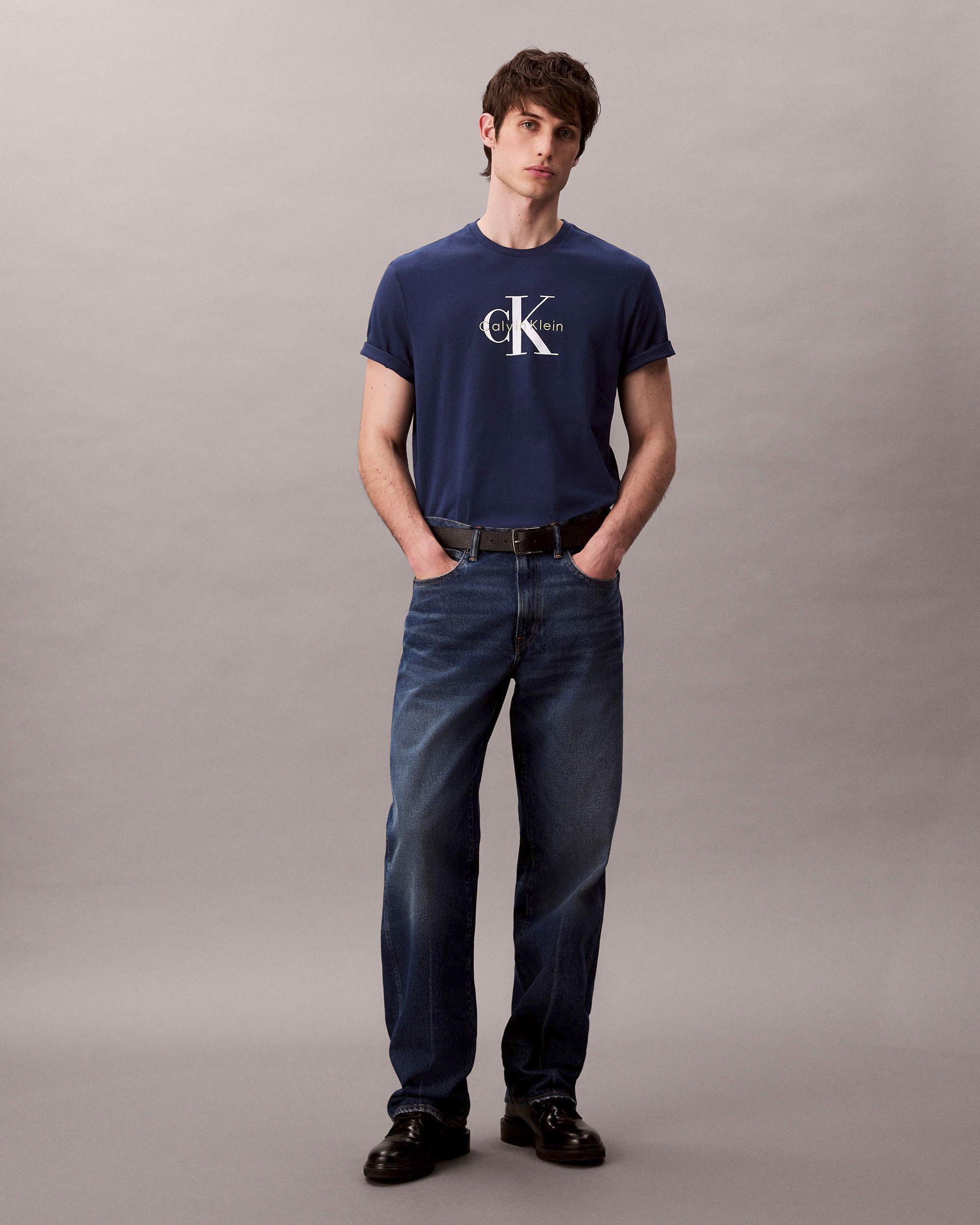 T-shirt relaxed-fit Calvin Klein Jeans blu in cotone con logo monogramma ricamato frontale