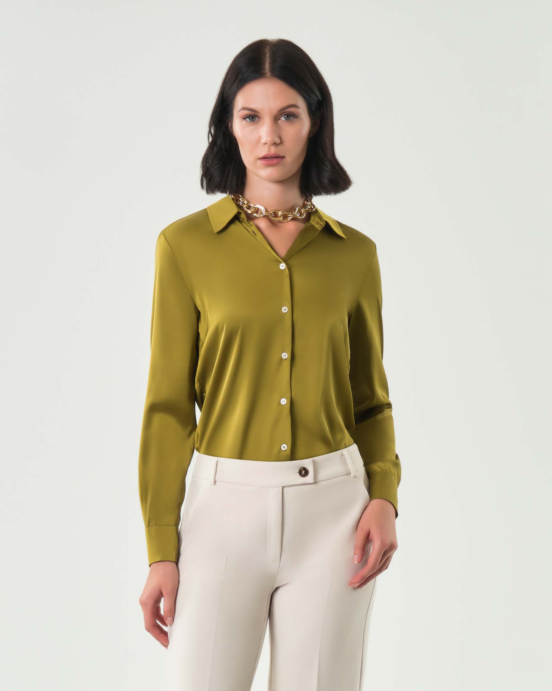 Camicia verde oliva Emme Marella in raso stretch con colletto classico