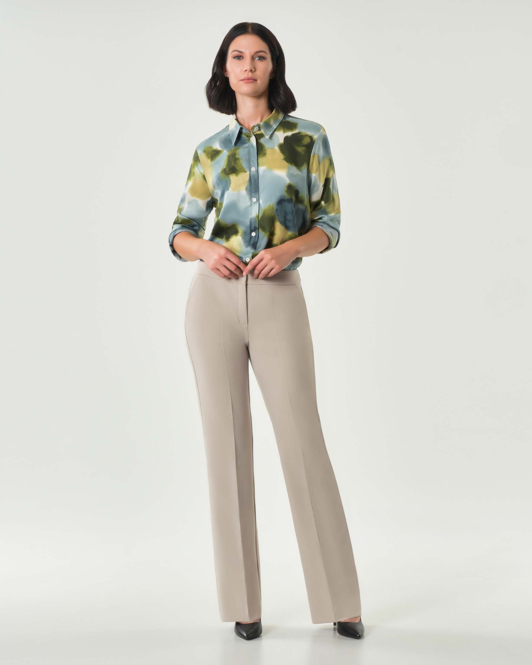 Camicia Emme Marella a fantasia acquerello azzurra e verde in raso di viscosa