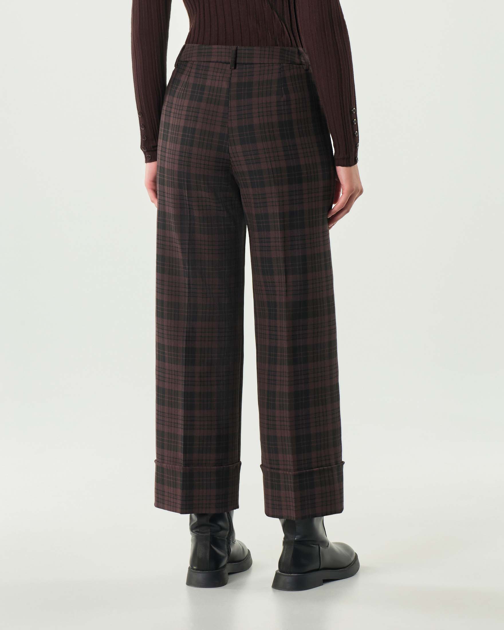 Pantaloni alla caviglia Emme Marella a fantasia check nera e marrone con risvolto al fondo