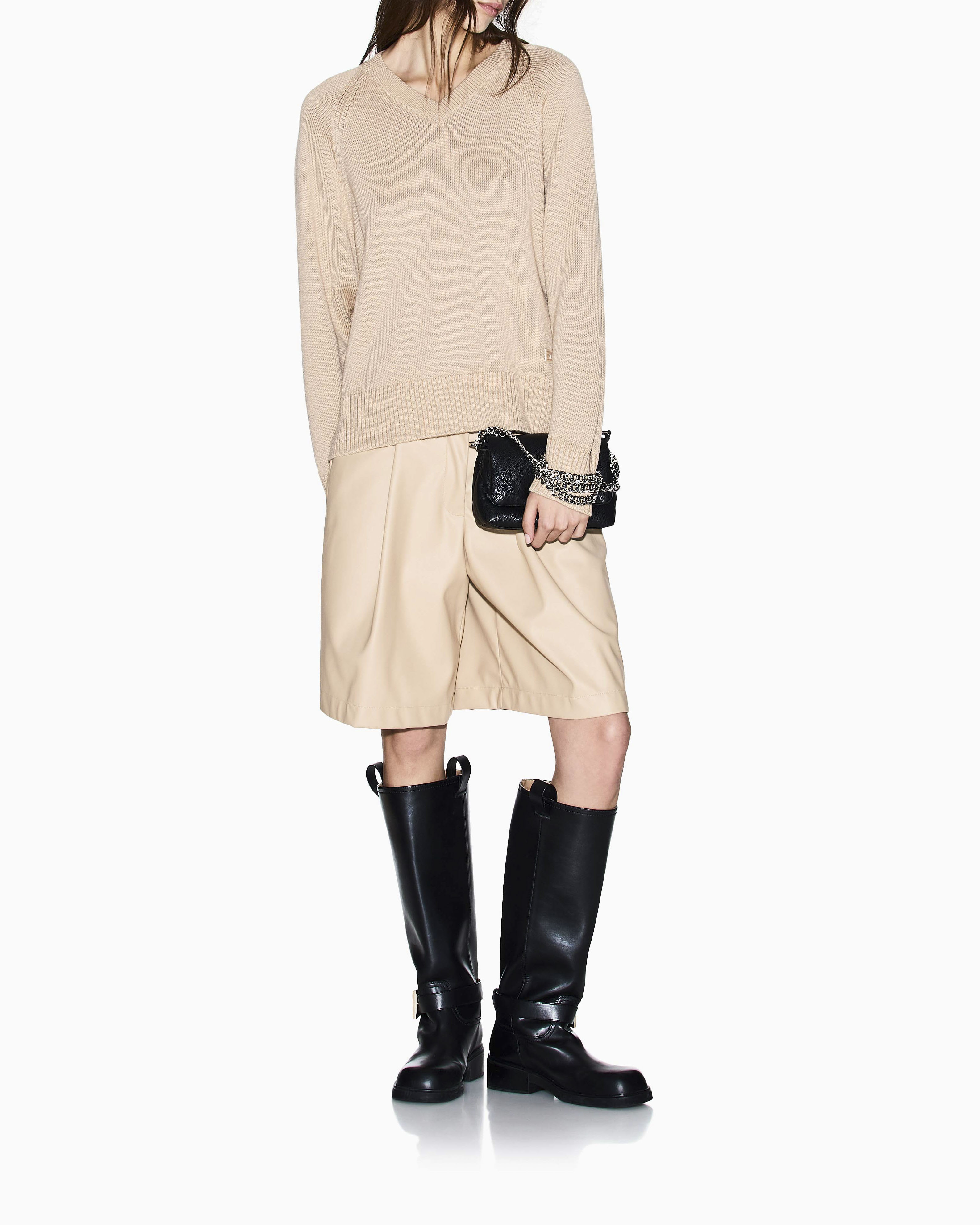 Maglia Armani Exchange beige in misto lana con lavorazione a maglia image