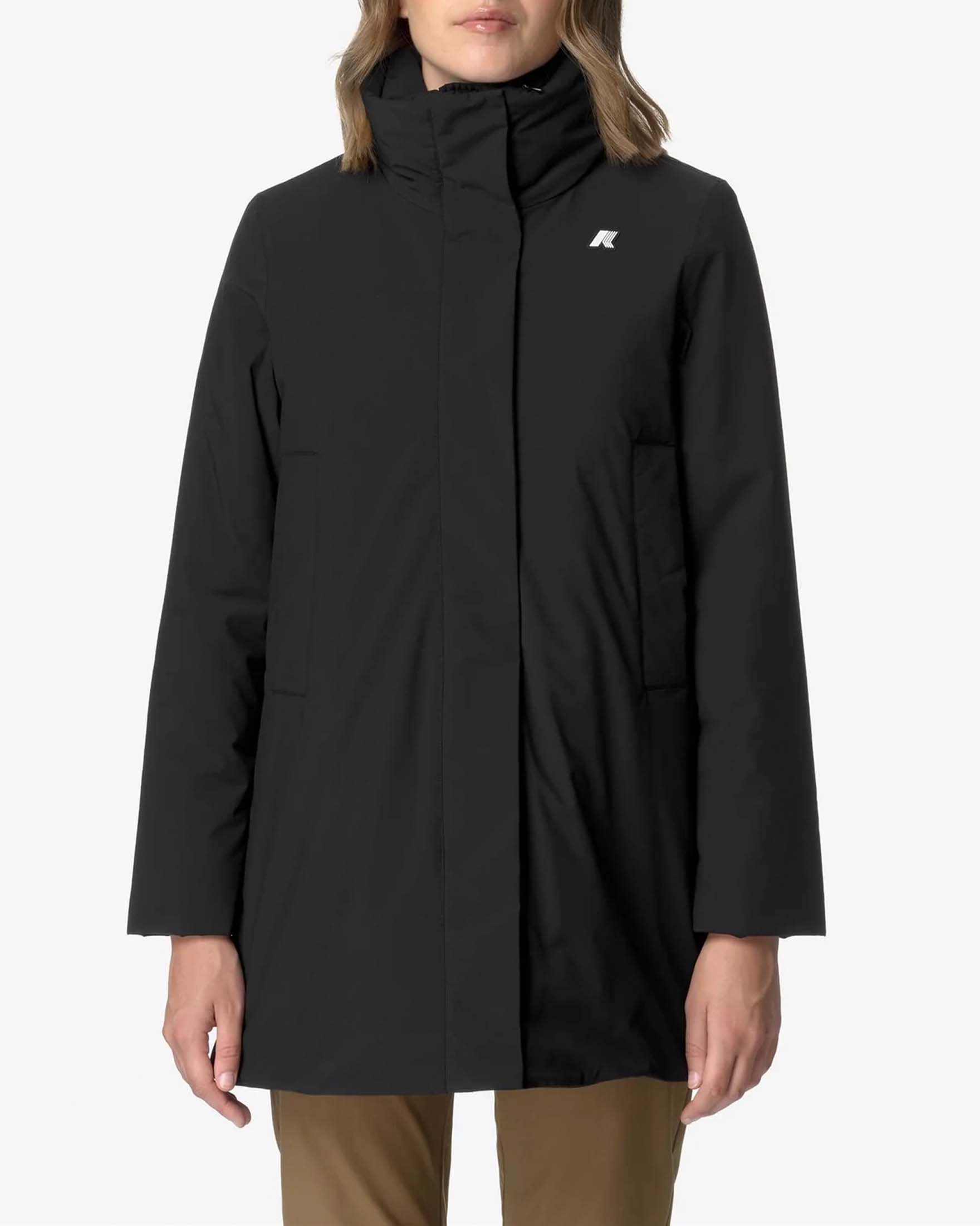 Giacca nera K-Way Marla Warm lunghezza media in tessuto impermeabile e antivento con collo in piedi