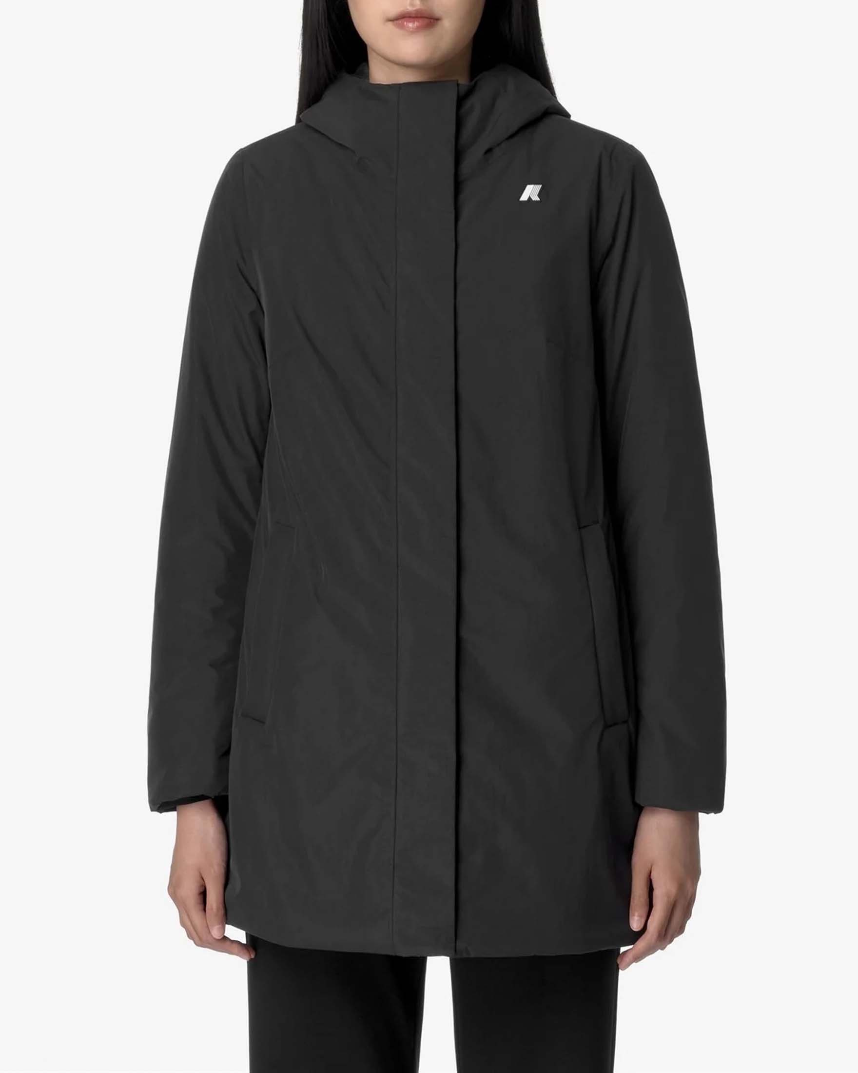 Giubbino media lunghezza K-Way Sophie soft touch nera con cappuccio e interno in faux fur