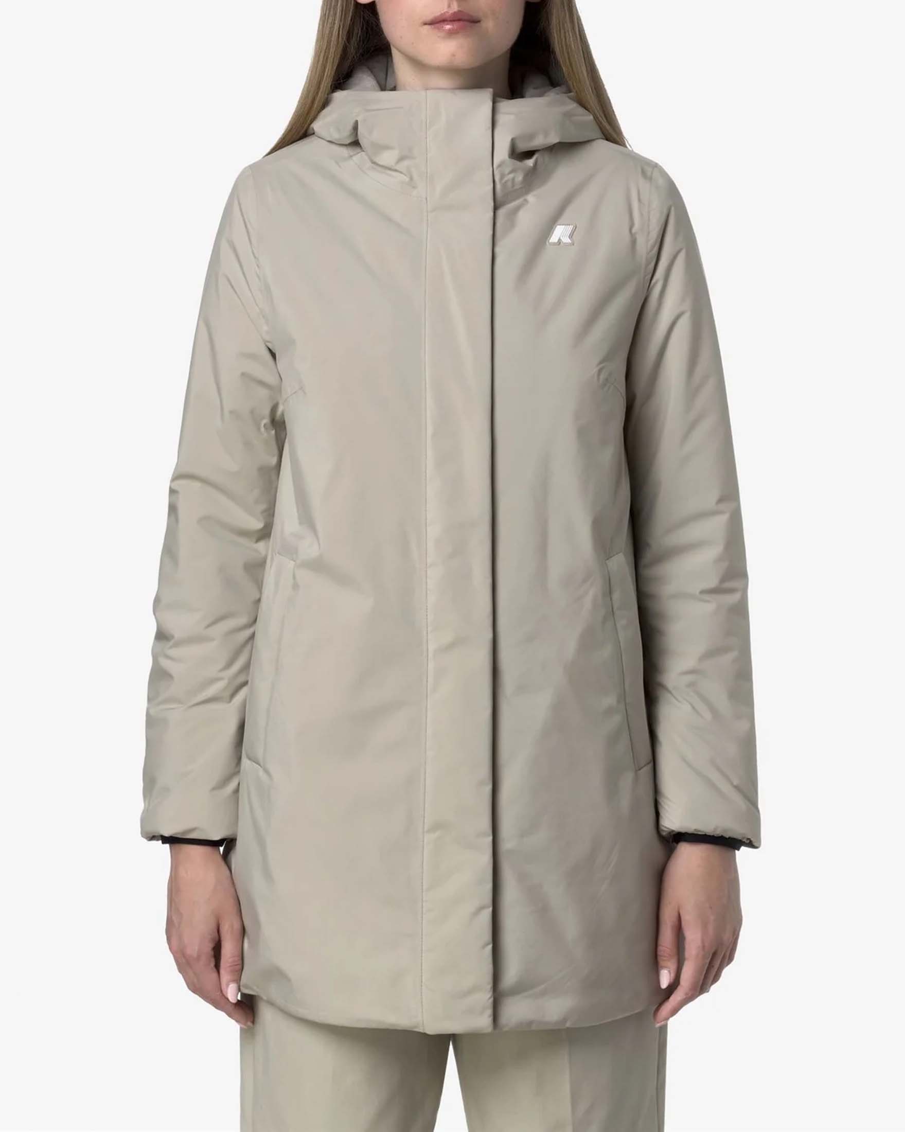 Giubbino media lunghezza K-Way Sophie soft touch beige con cappuccio e interno in faux fur