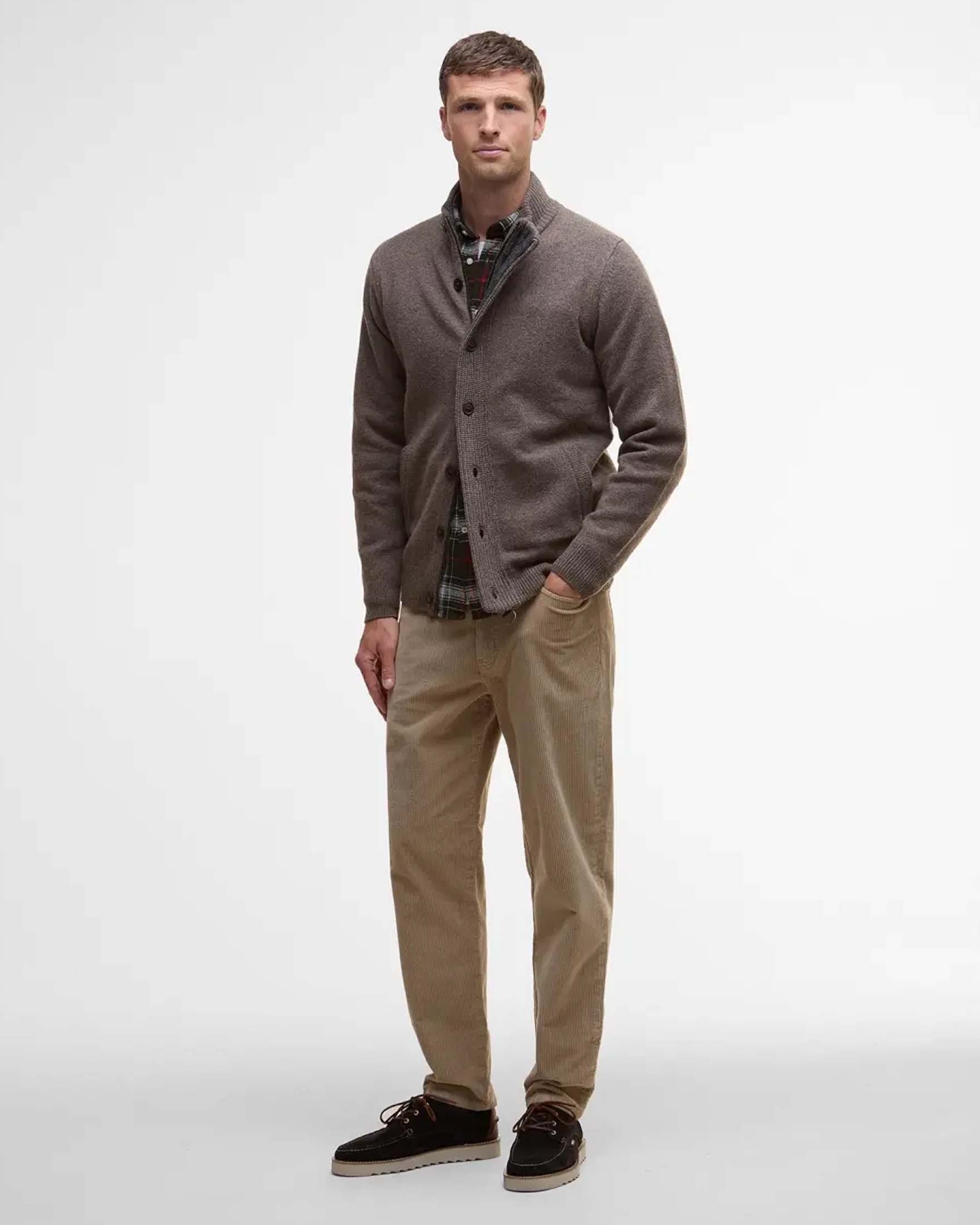 Maglione Barbour color noce in pura lana con doppia chiusura zip e bottoni