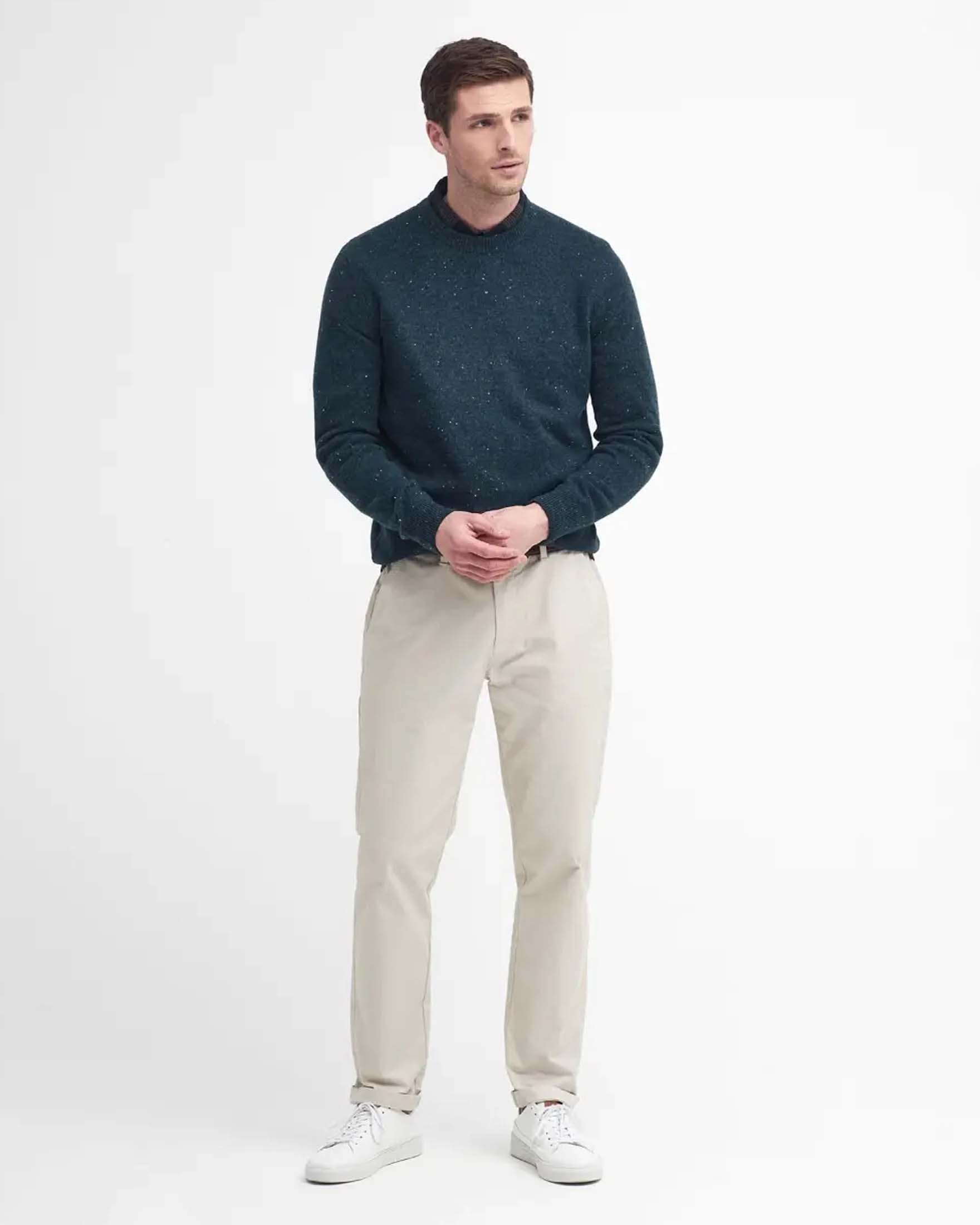 Maglione girocollo Barbour verde militare in pura lana bottonata