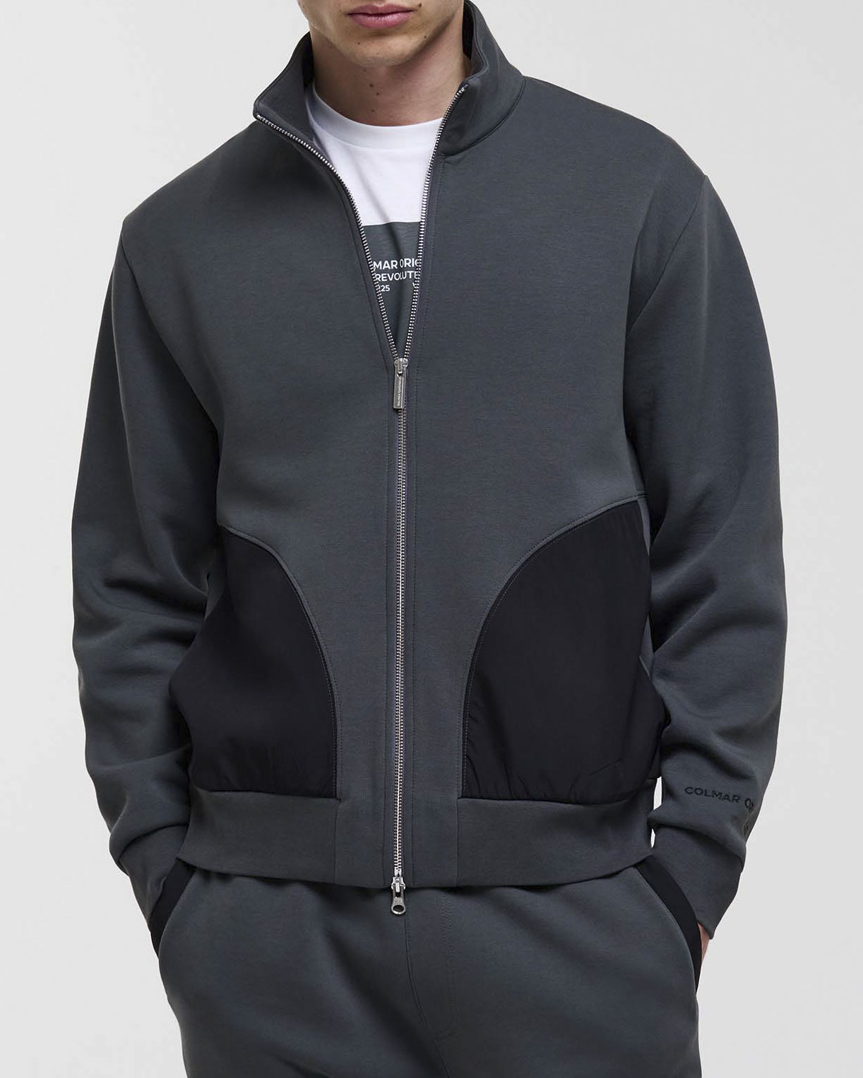 Felpa Colmar Originals grigio antracite con chiusura zip e tasche in nylon