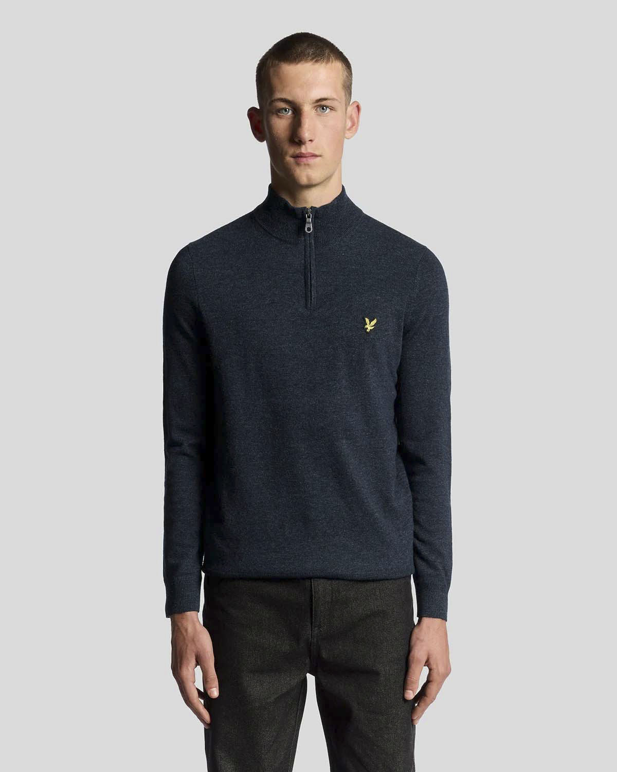 Maglione Lyle & Scott blu in lambswool di lana con apertura a mezza zip image