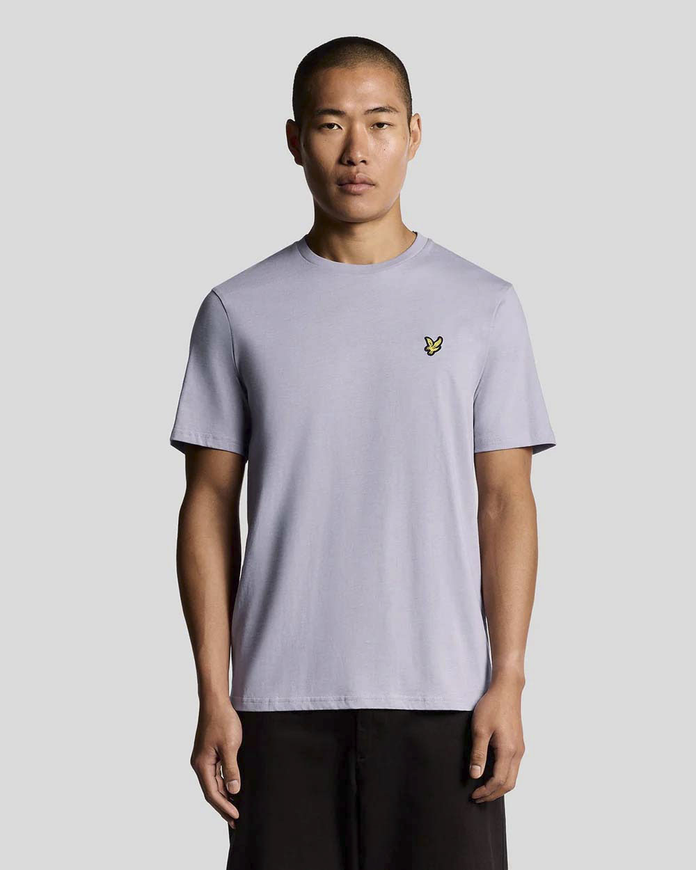 T-shirt mezza manica Lyle & Scott lilla in cotone con logo aquila gialla ricamata sul petto image