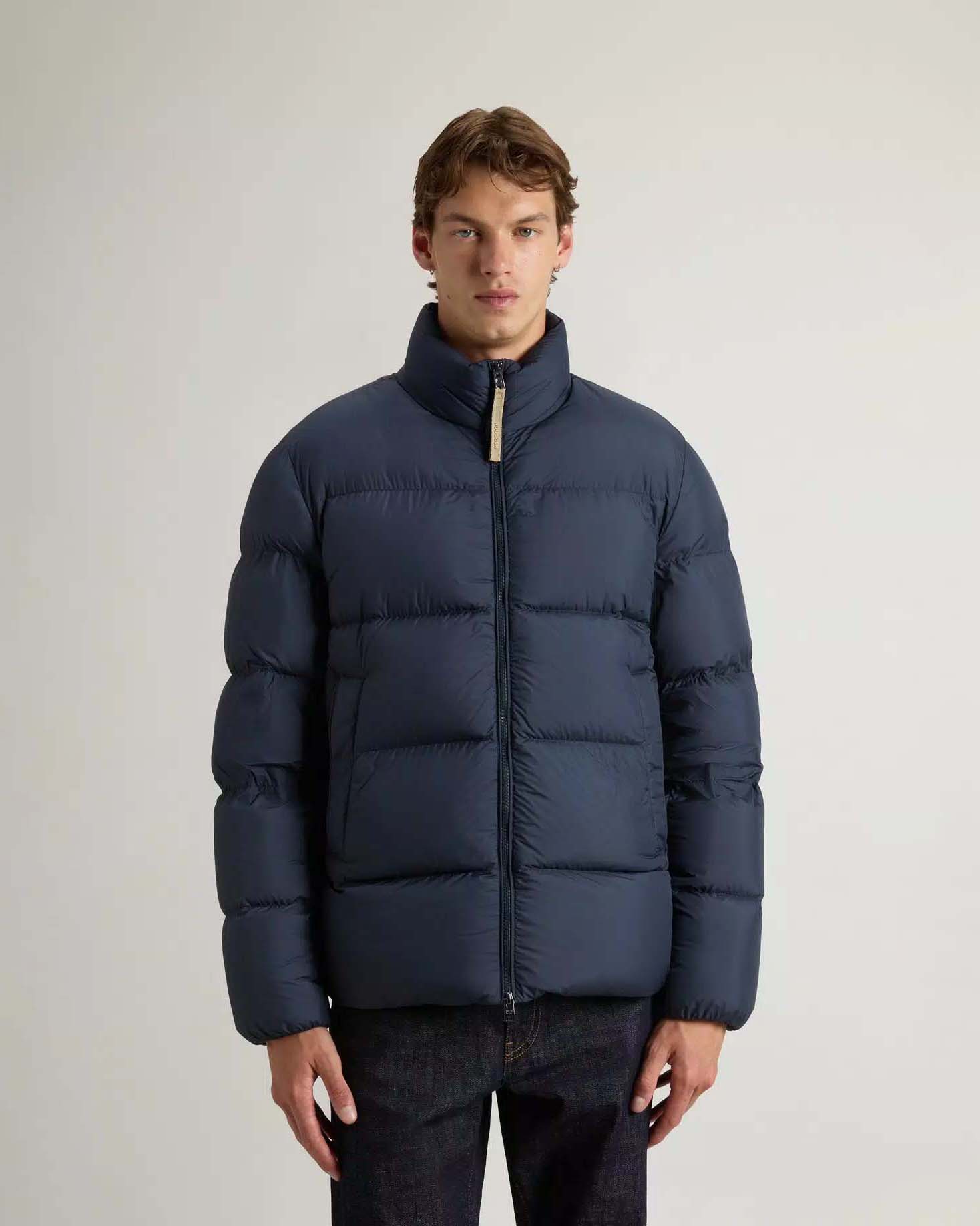 Piumino Cloud Woolrich blu in microfibra image