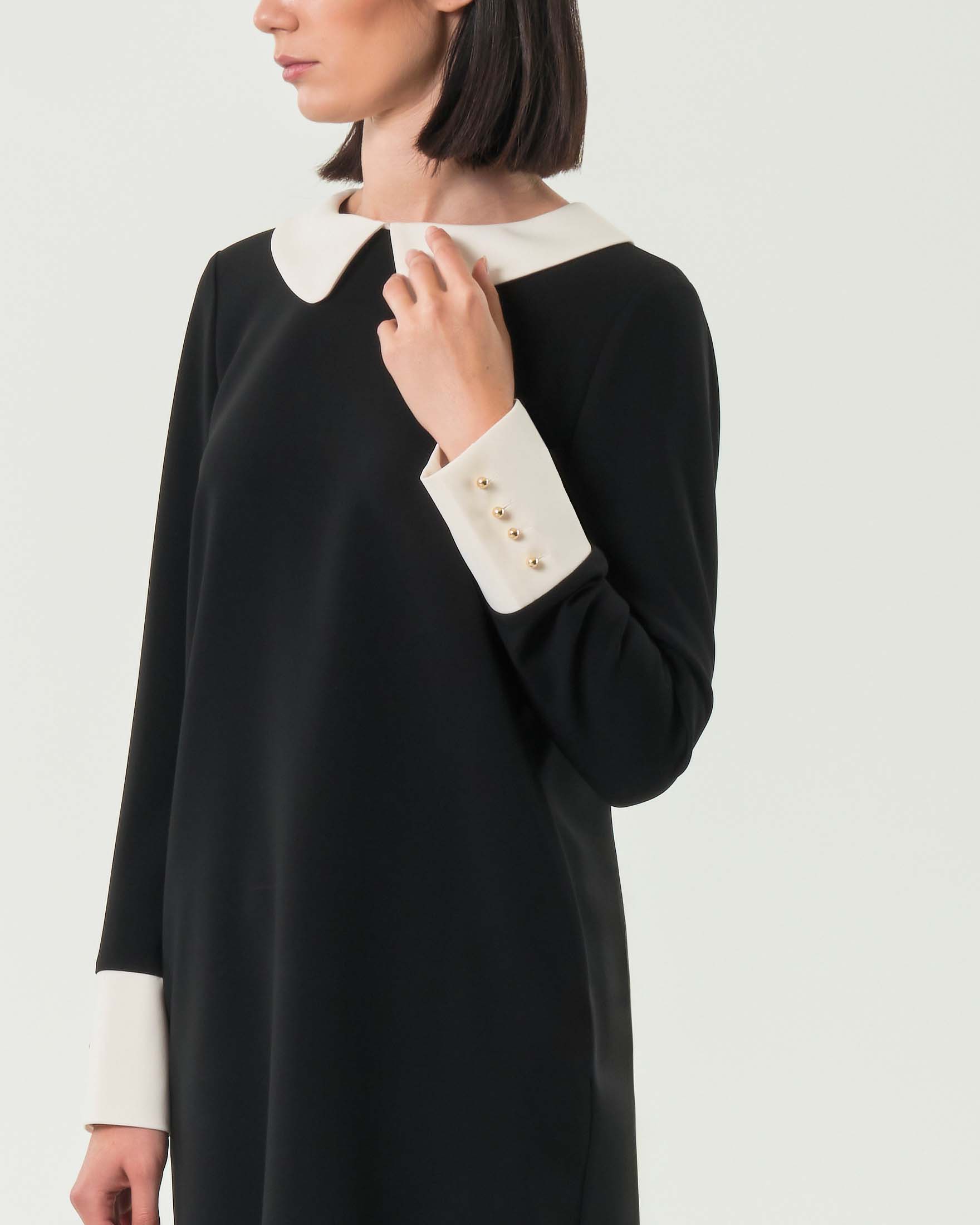 Abito corto nero Max Mara Studio in cady con colletto e polsini - Main Image