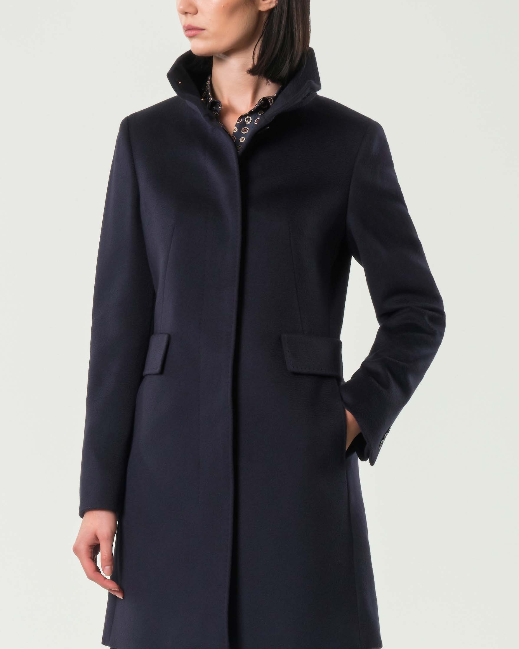 Cappotto blu Max Mara Studio in drap di pura lana vergine con colletto in piedi image