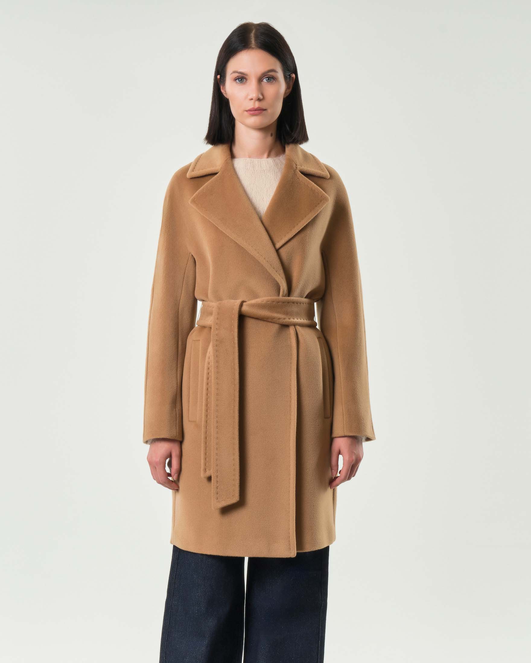 Cappotto color cammello Max Mara Studio in beaver di lana con dettagli sartoriali e cintura in vita image