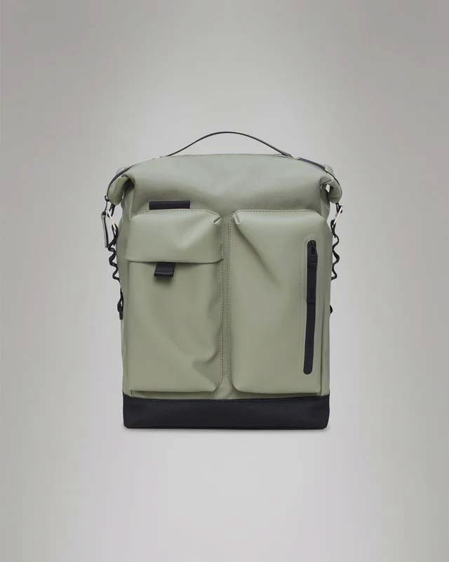Zaino Otaru Backpack verde salvia in tessuto impermeabile effetto gommato