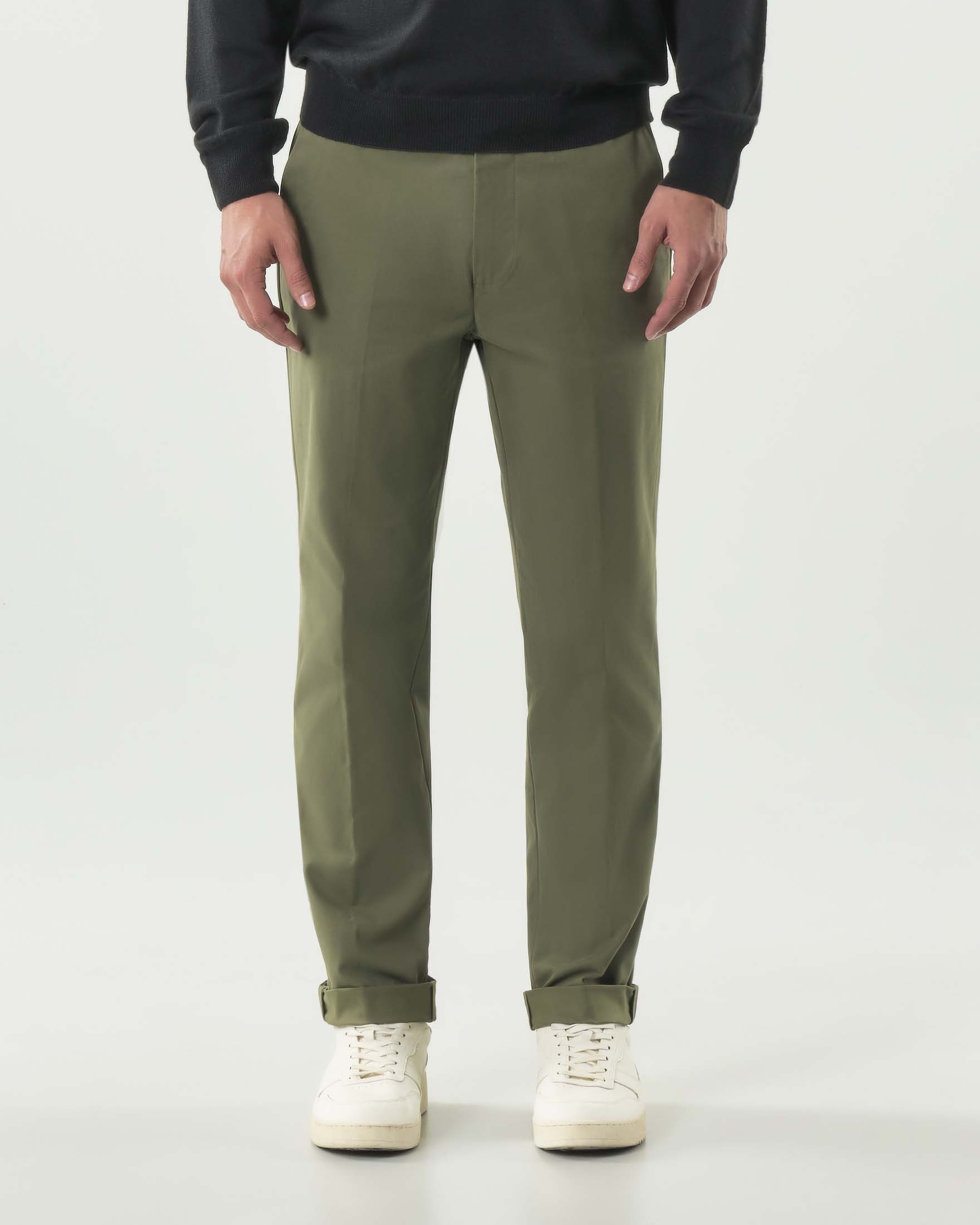 Pantalone chino carrot-fit Mason's verde militare in gabardina di cotone stretch image