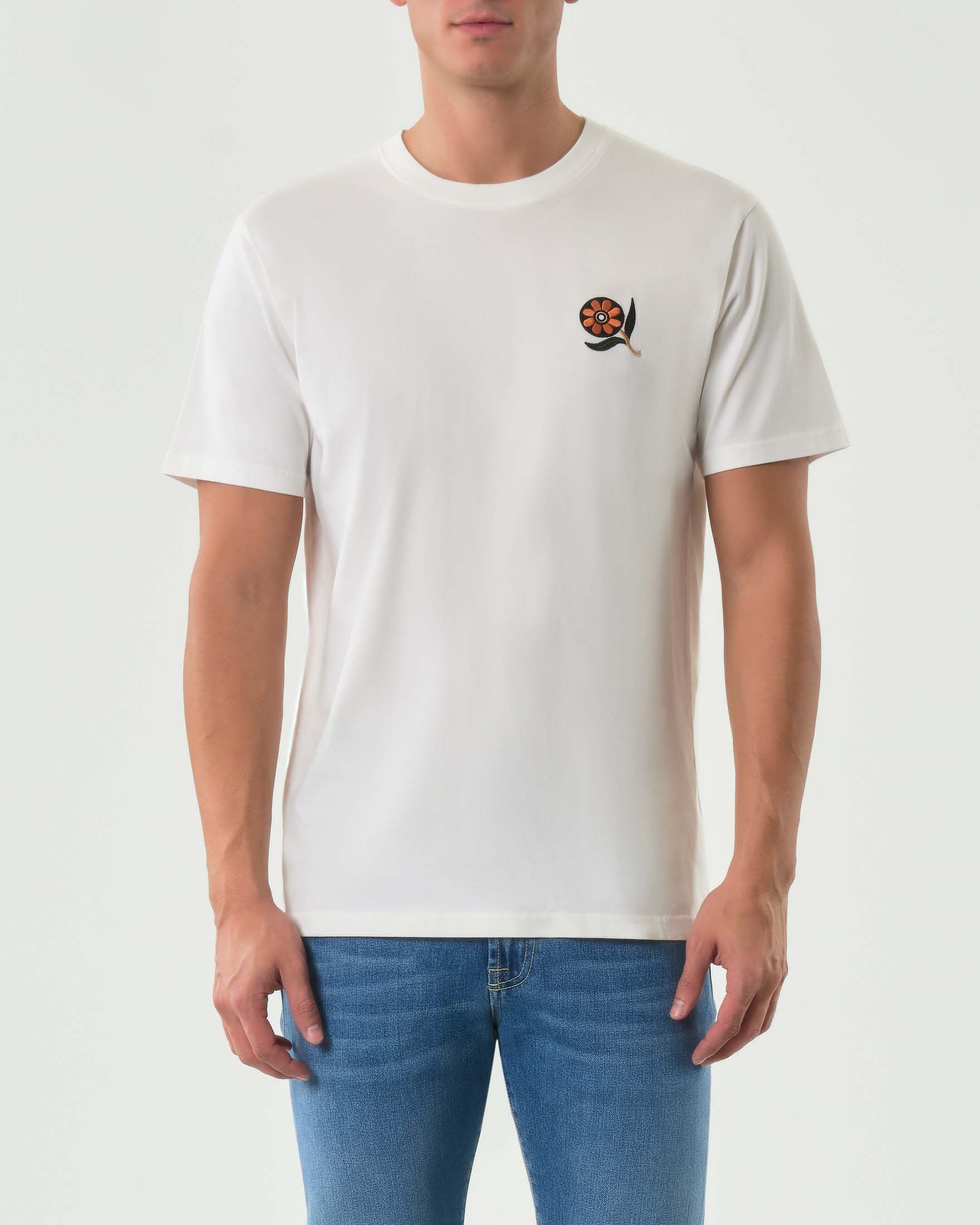 T-shirt mezza manica color panna con ricamo fiore sul petto