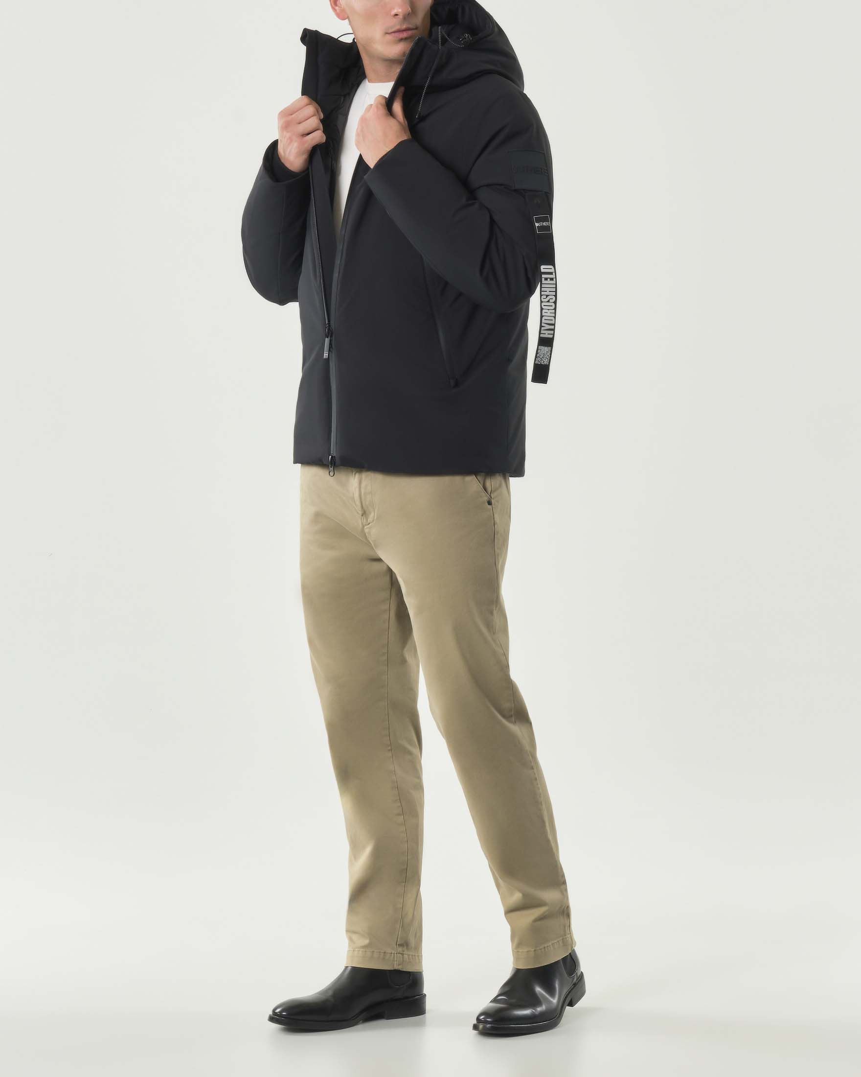 Giubbino Outhere nero in nylon liscio opaco con cappuccio