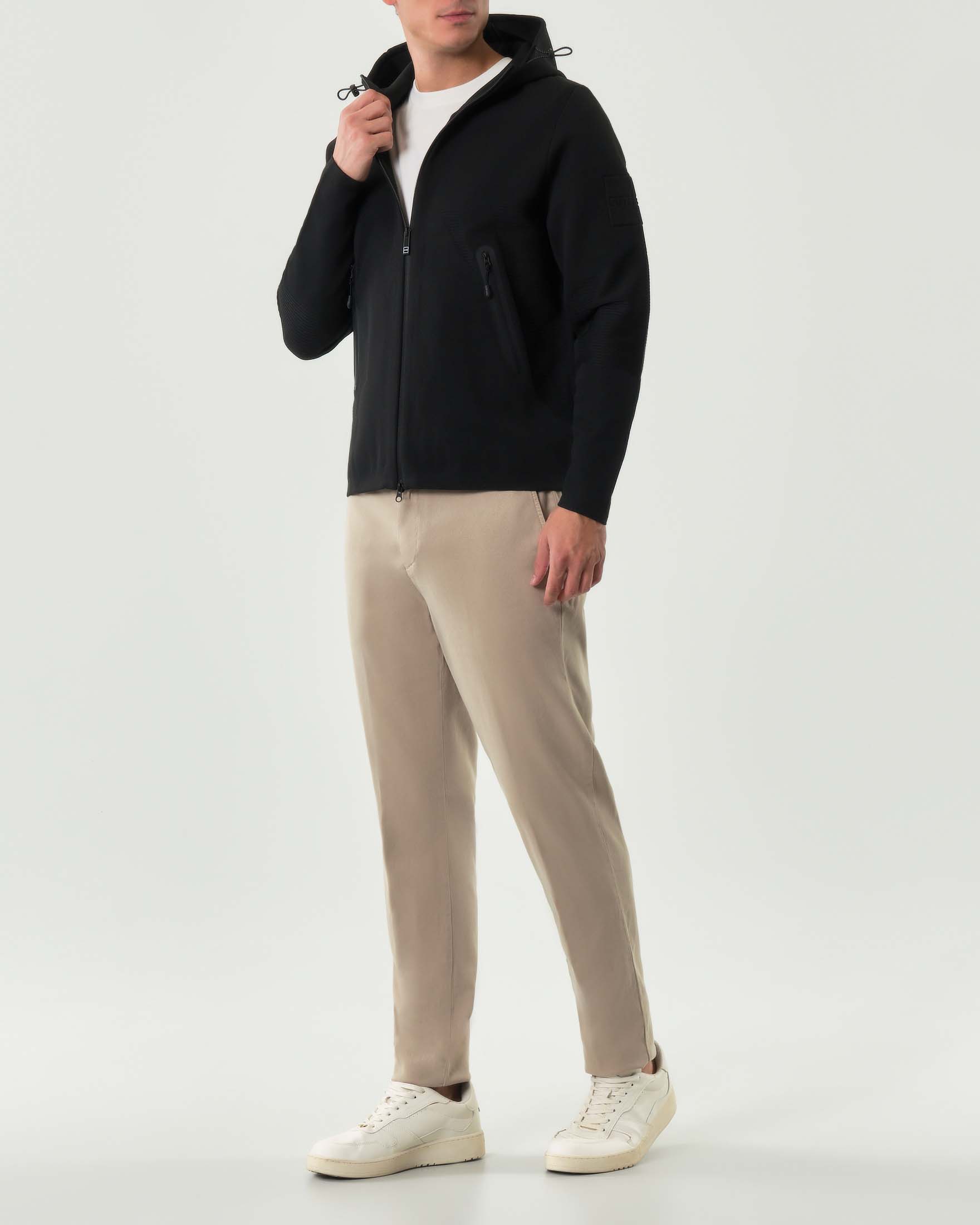 Giubbino Outhere nero in tessuto simil neoprene con cappuccio