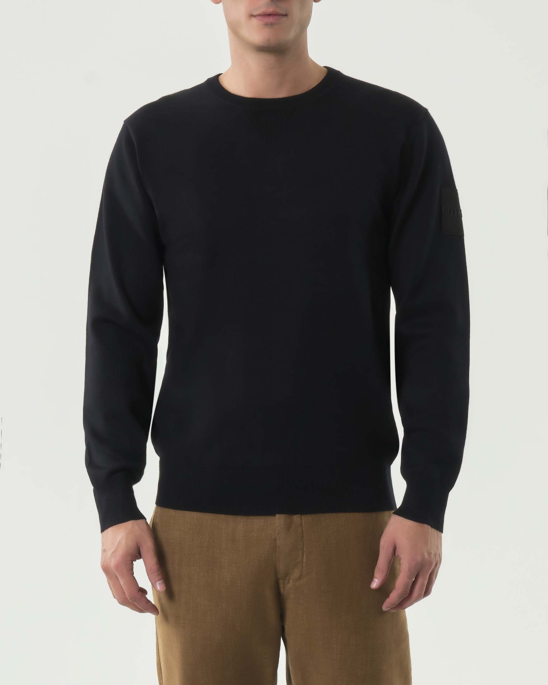 Maglia girocollo Outhere nera in misto rayon image