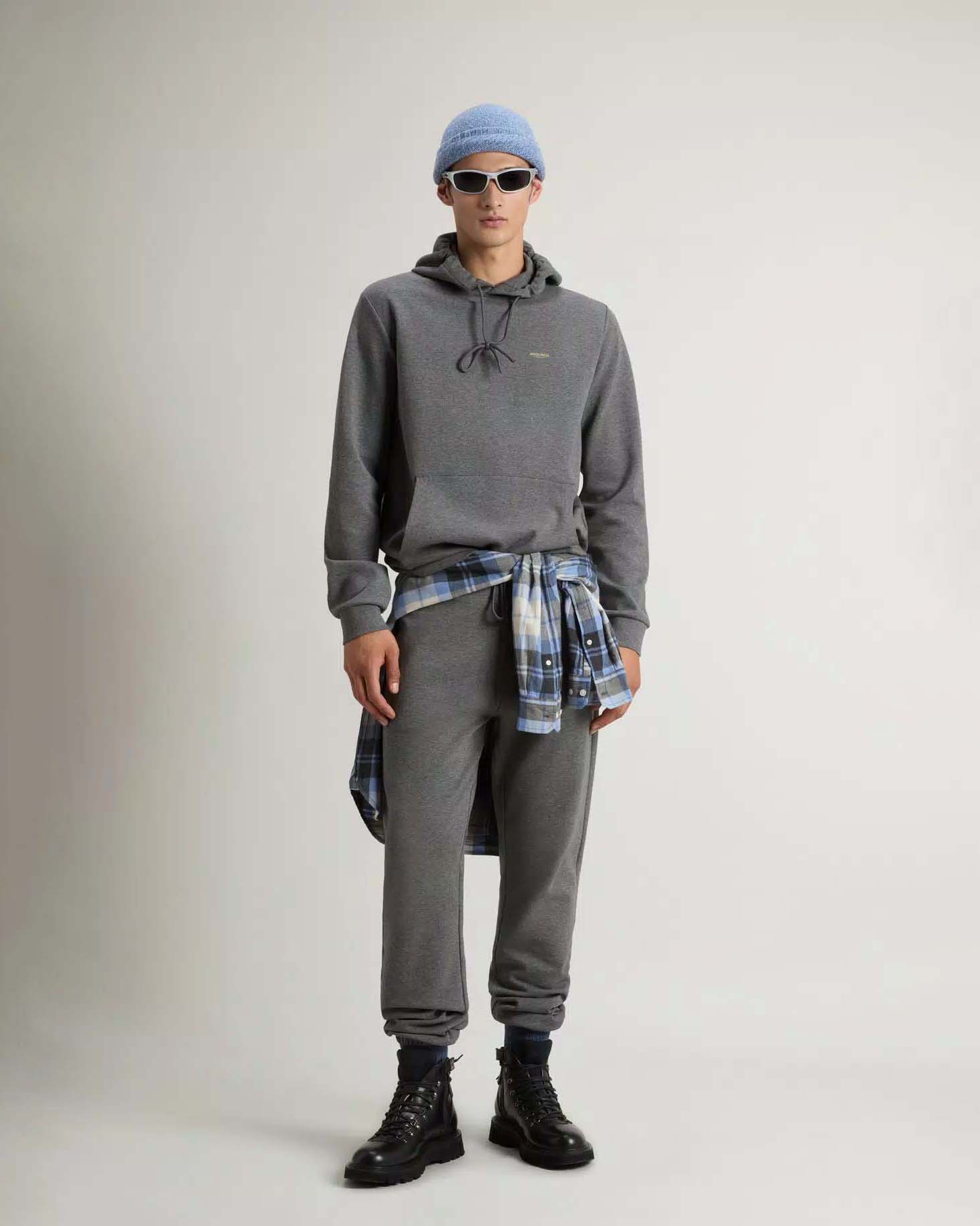 Felpa Woolrich grigia in cotone interlock stretch con cappuccio