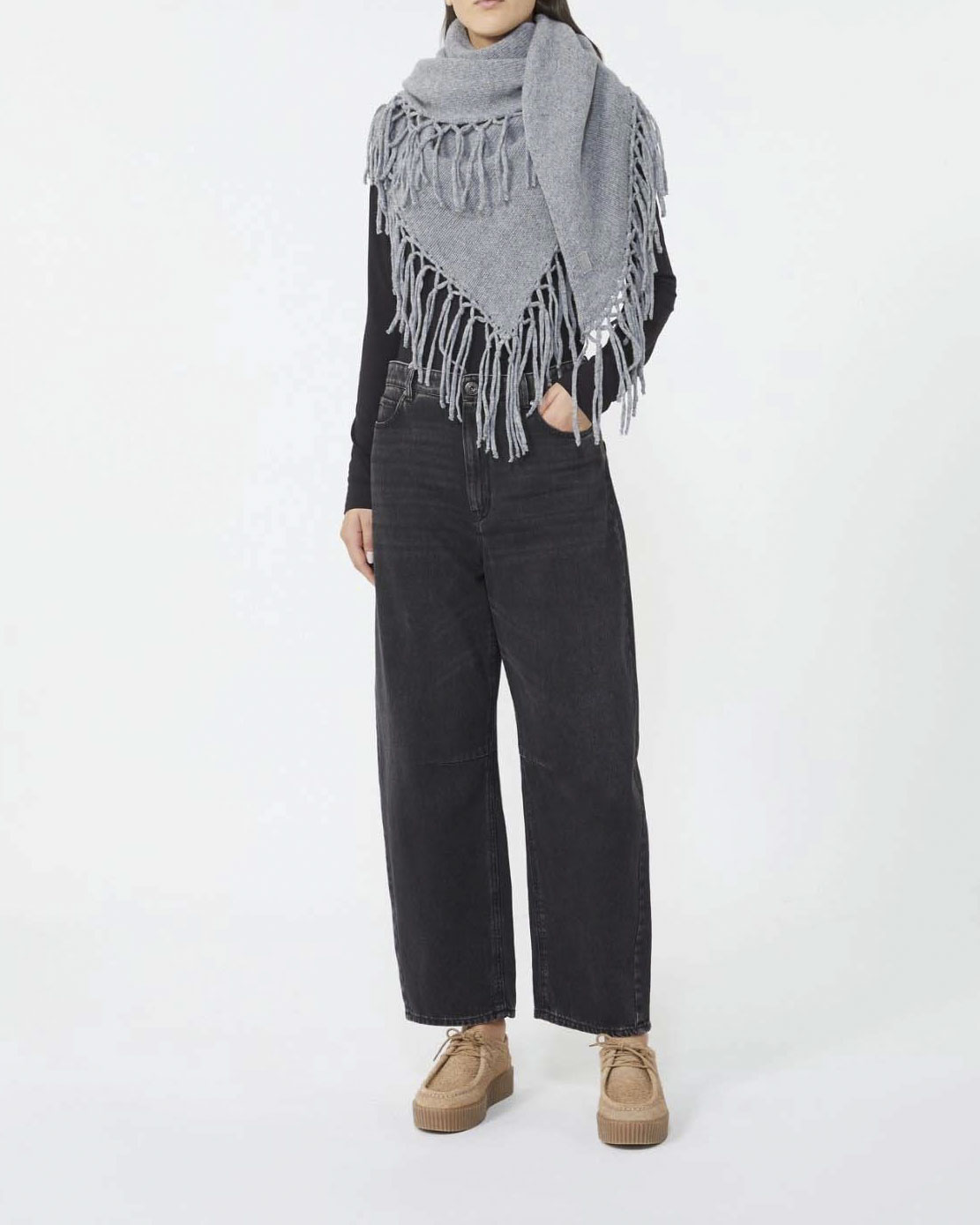 Scialle in lana Weekend Max Mara grigia con frange applicate al fondo