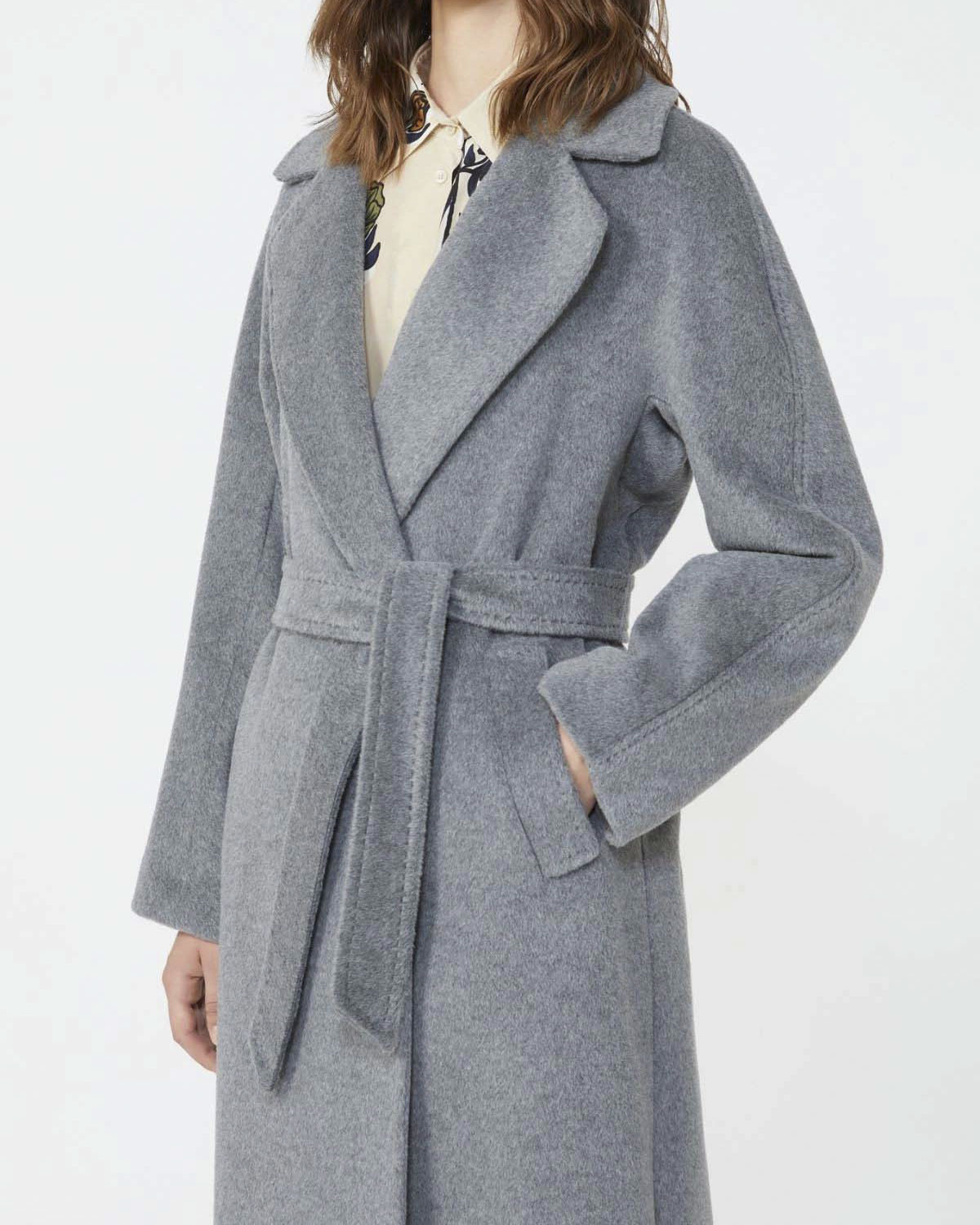 Cappotto lungo grigio Weekend Max Mara in lana, alpaca e mohair con cintura in vita image