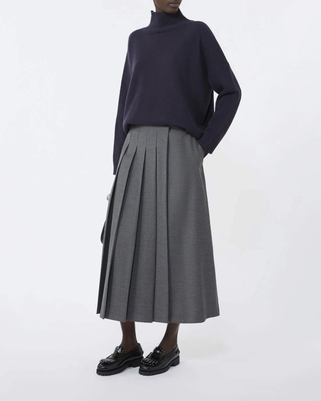 Gonna midi grigia Weekend Max Mara a pieghe in flanella di lana con cinturino in vita in similpelle