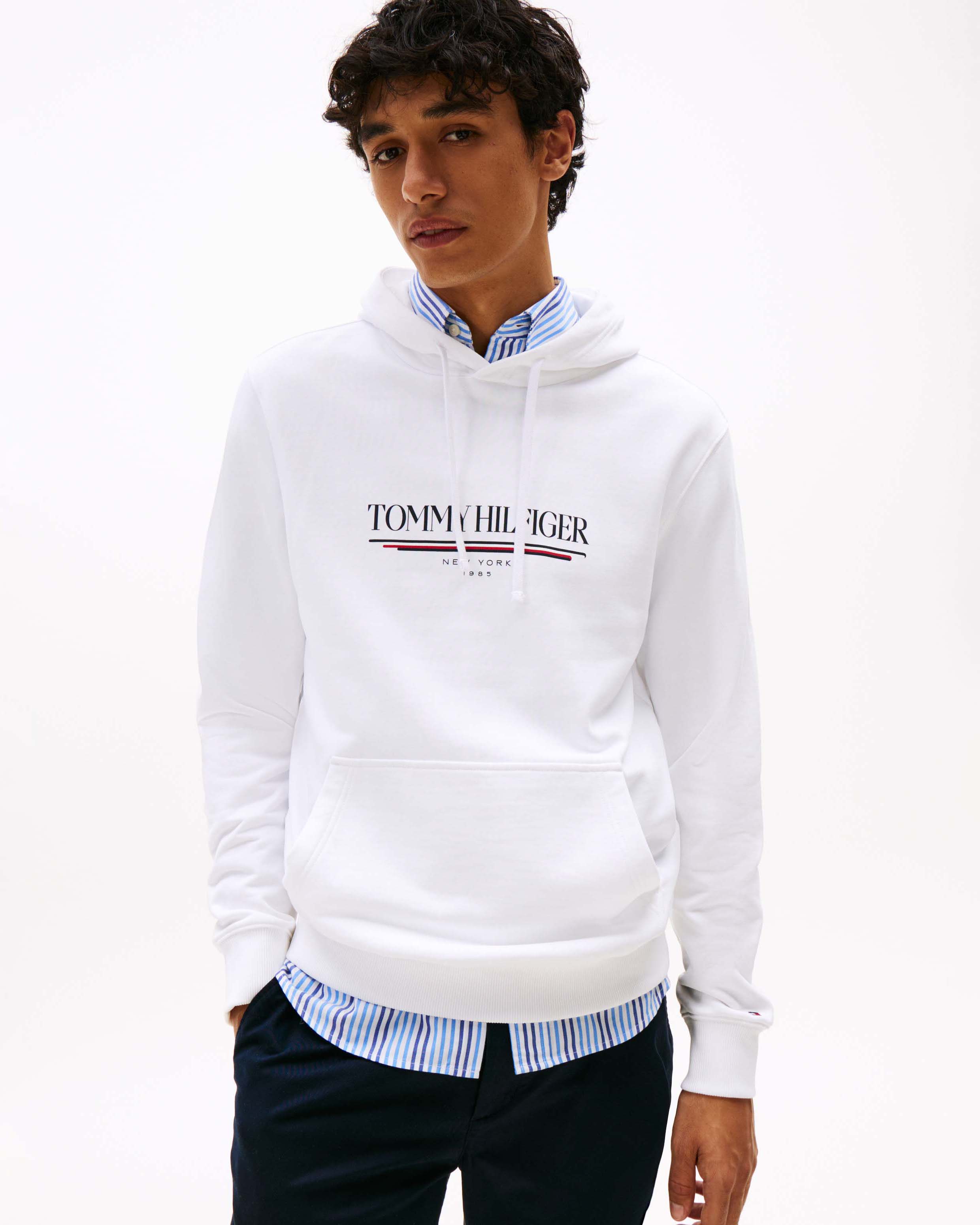 Felpa con cappuccio Tommy Hilfiger bianca in cotone con stampa logo frontale image