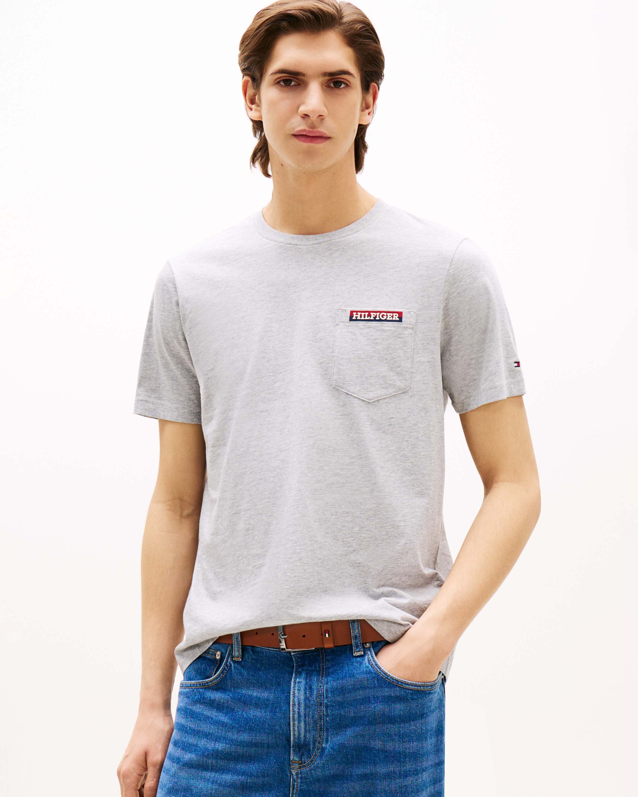 T-shirt Tommy Hilfiger grigia in cotone con taschino e logo ricamato