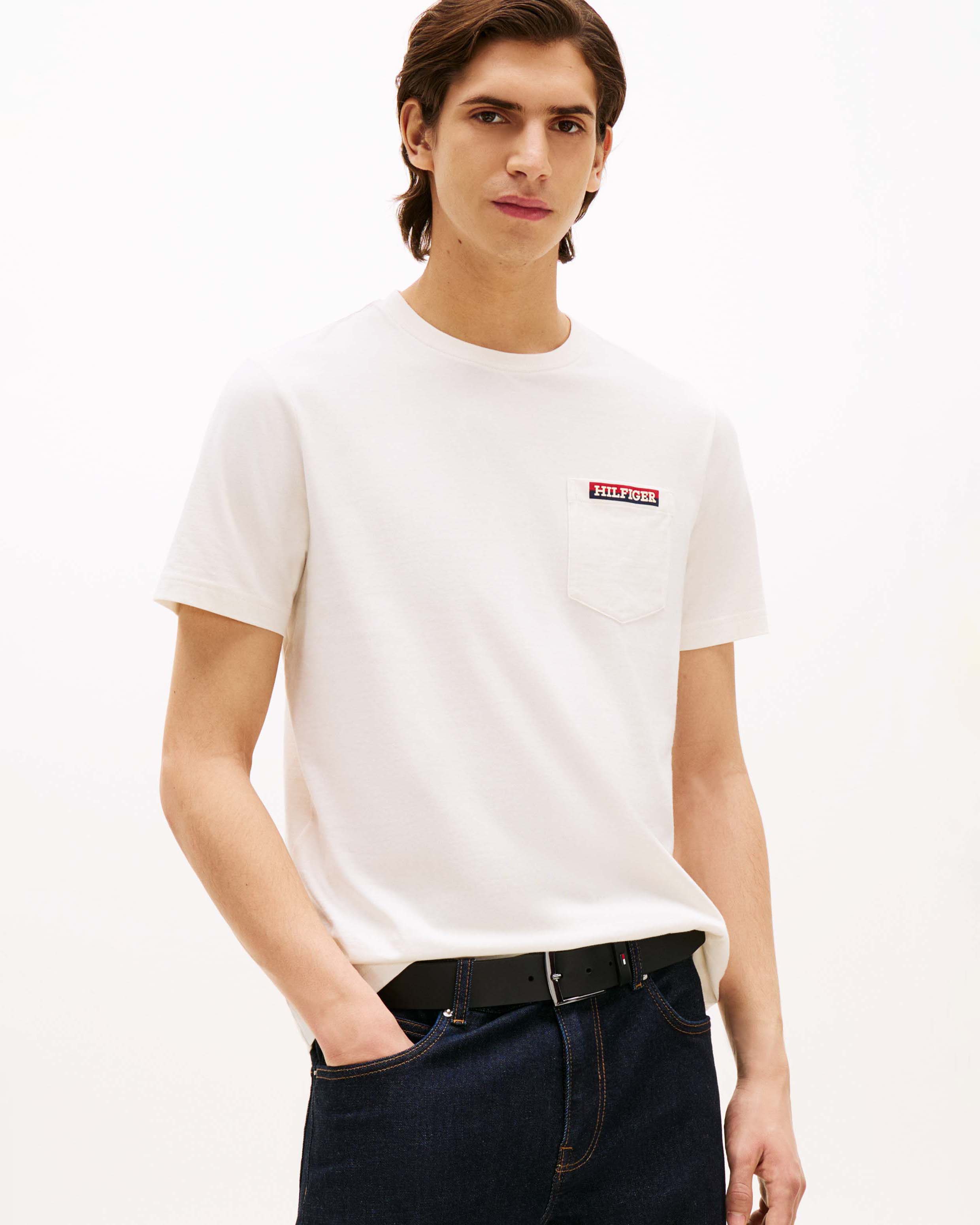 T-shirt Tommy Hilfiger panna in cotone con taschino e logo ricamato