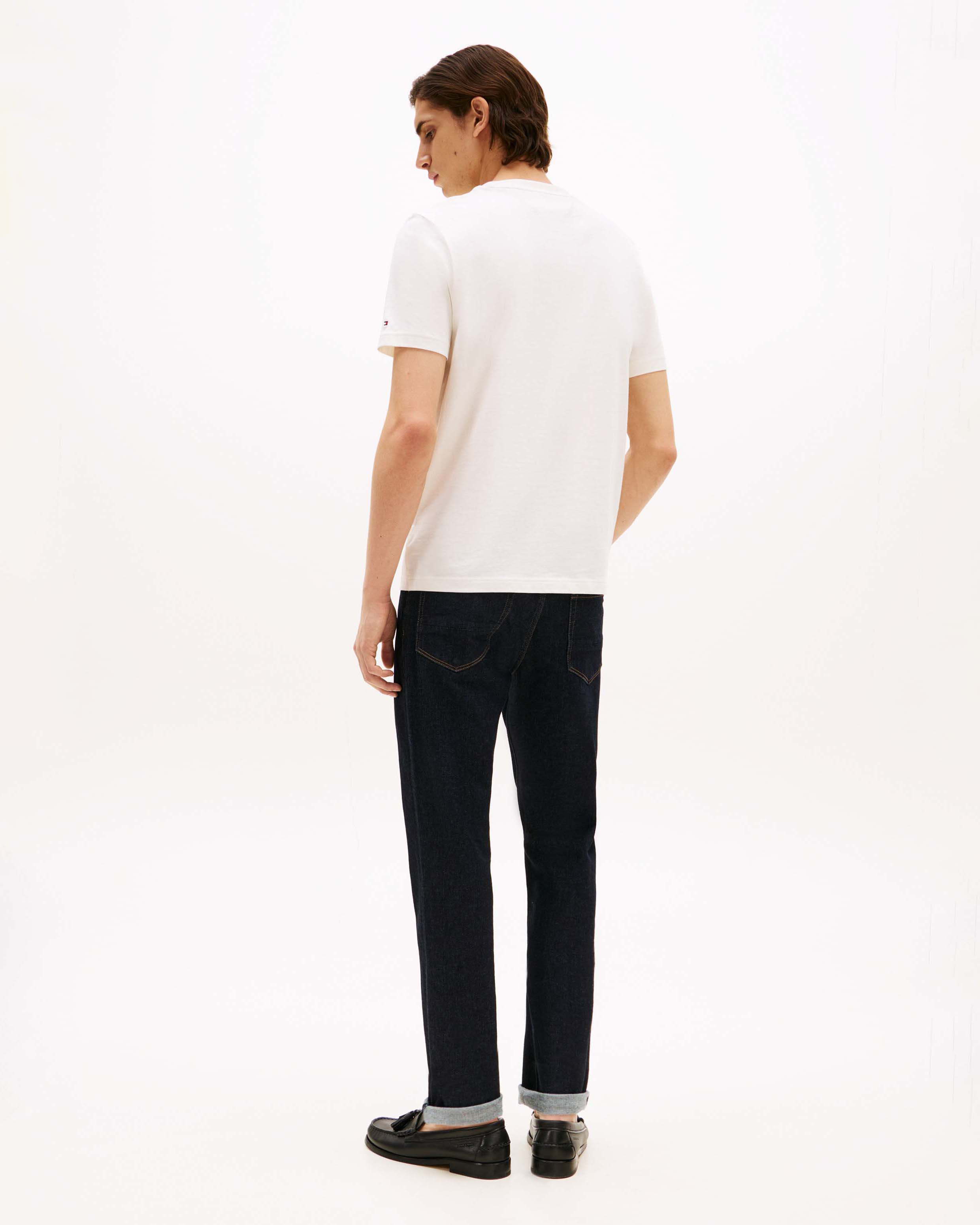 T-shirt Tommy Hilfiger panna in cotone con taschino e logo ricamato image