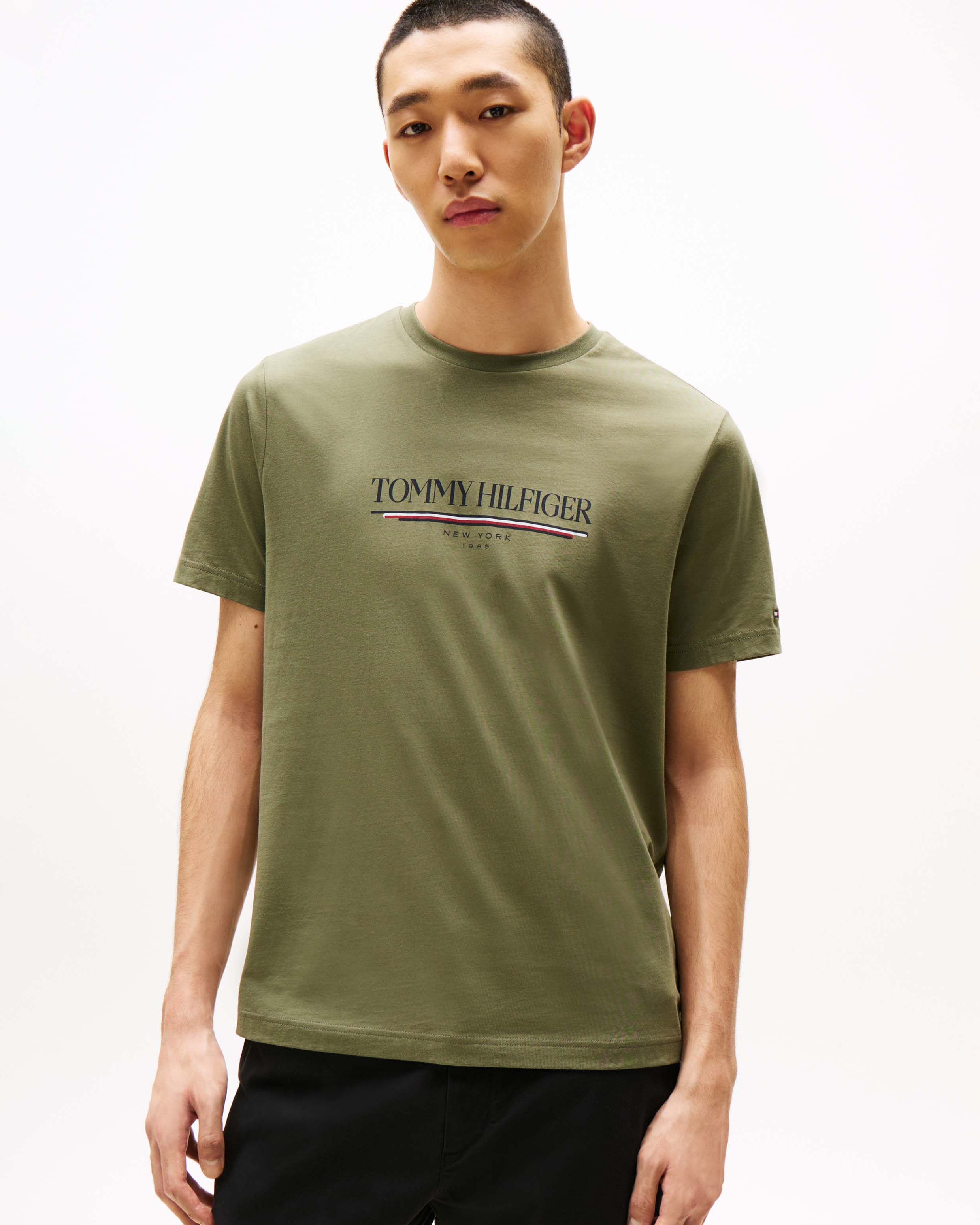 T-shirt Tommy Hilfiger verde militare in cotone con stampa logo frontale