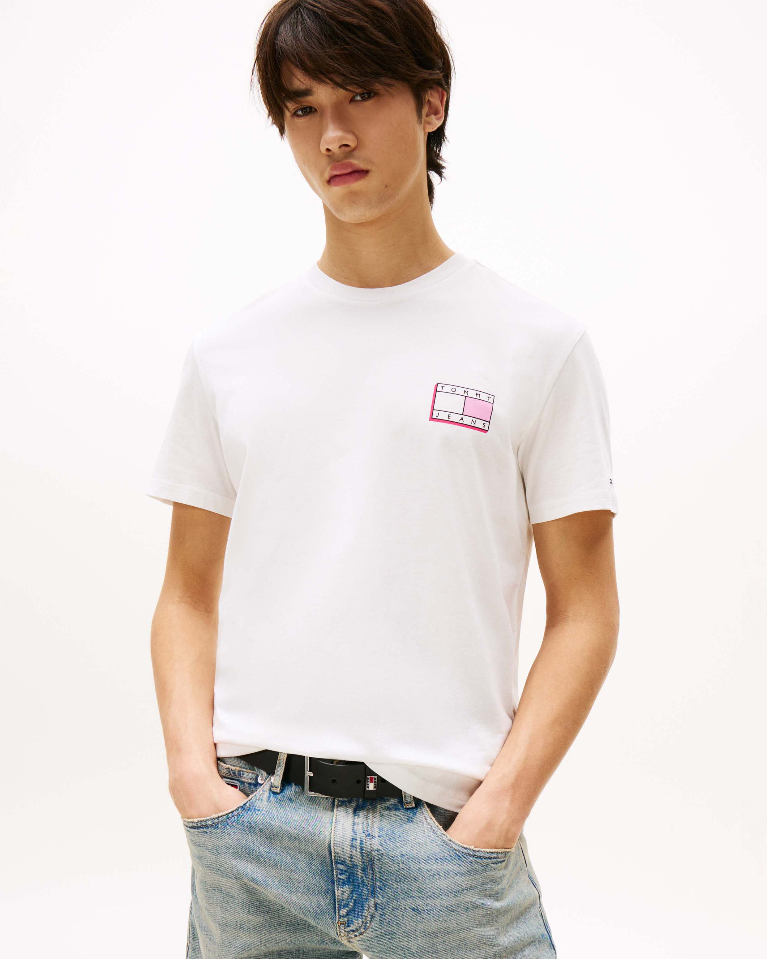 T-shirt Tommy Jeans bianca in cotone con logo ricamato sul petto